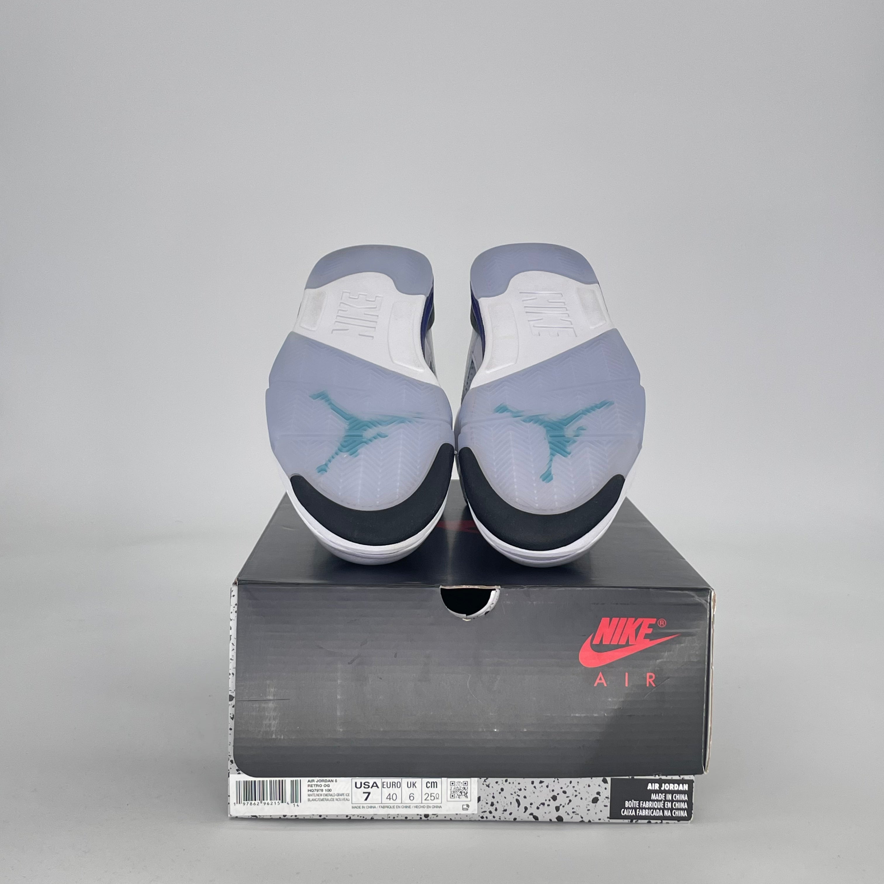 AIR JORDAN 5 GRAPE HQ7978-100 SIZE 7/8.5W GS