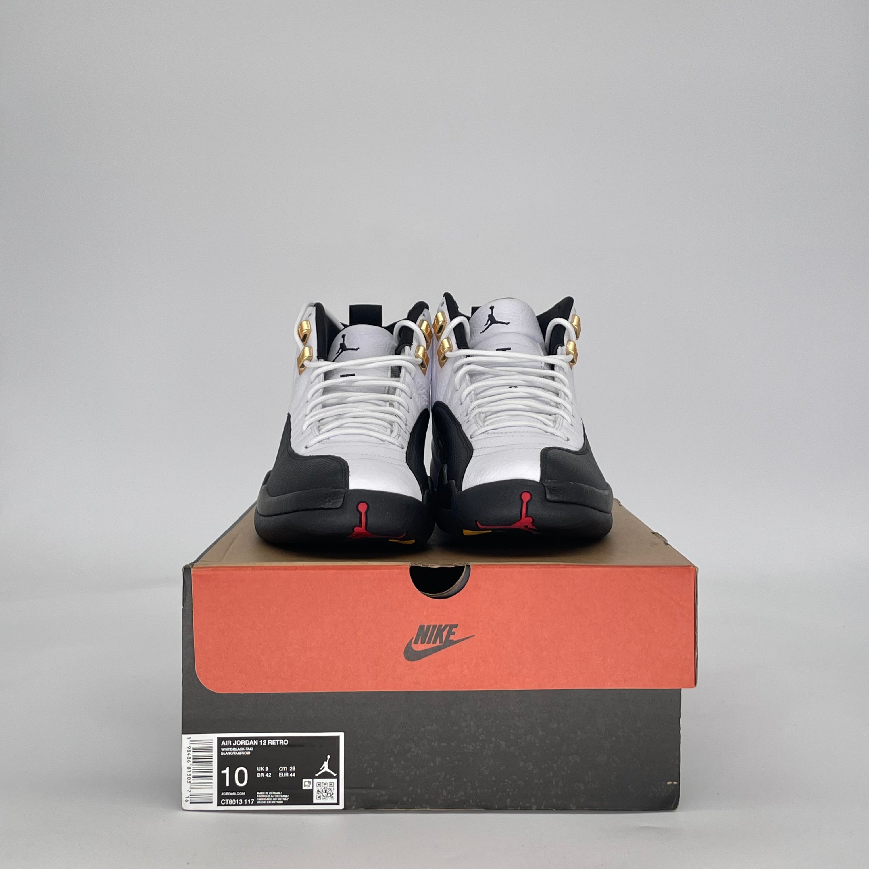 AIR JORDAN 12 TAXI CT8013-117 SIZE 10/11.5W
