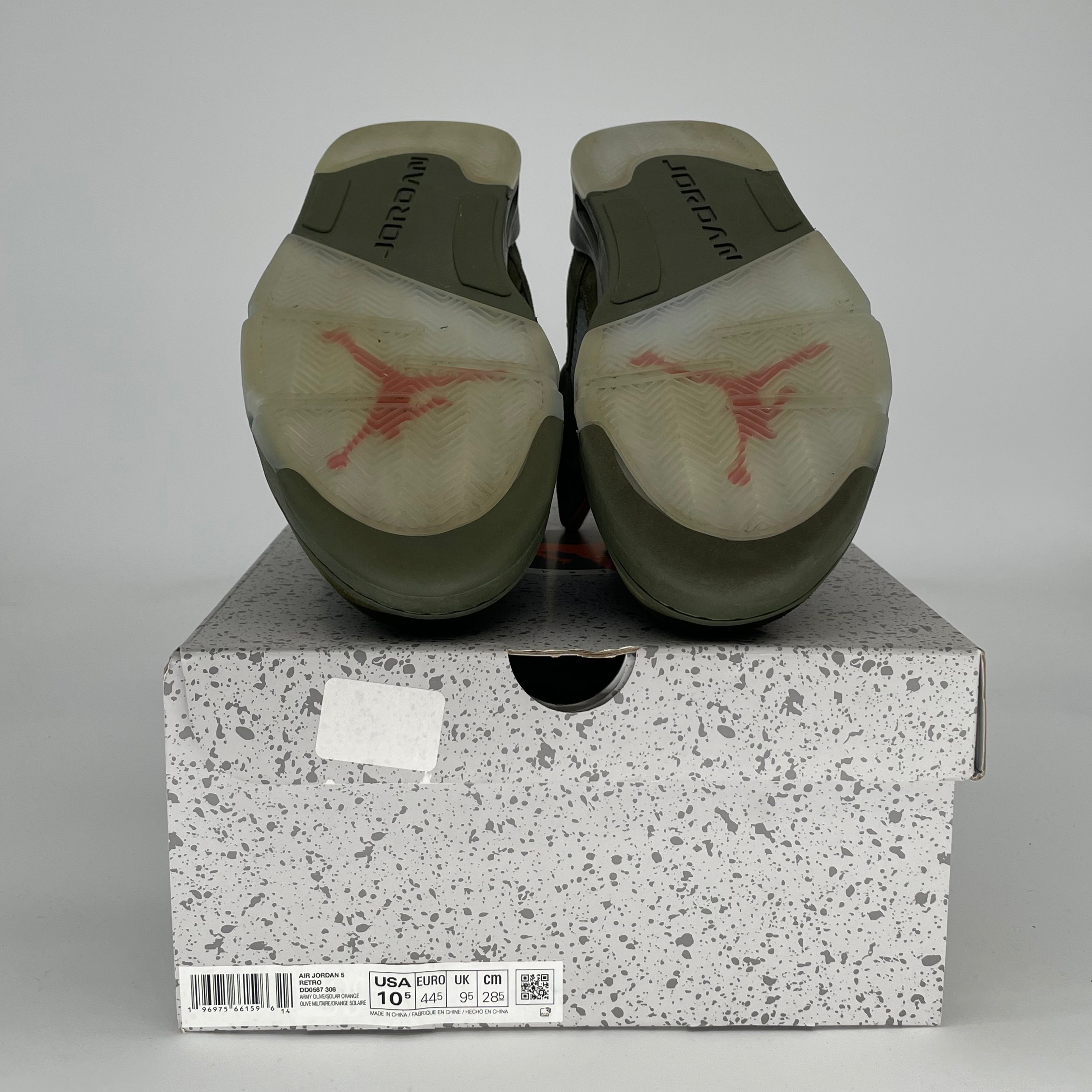 AIR JORDAN 5 OLIVE DD0587-308 SIZE 10.5/12W