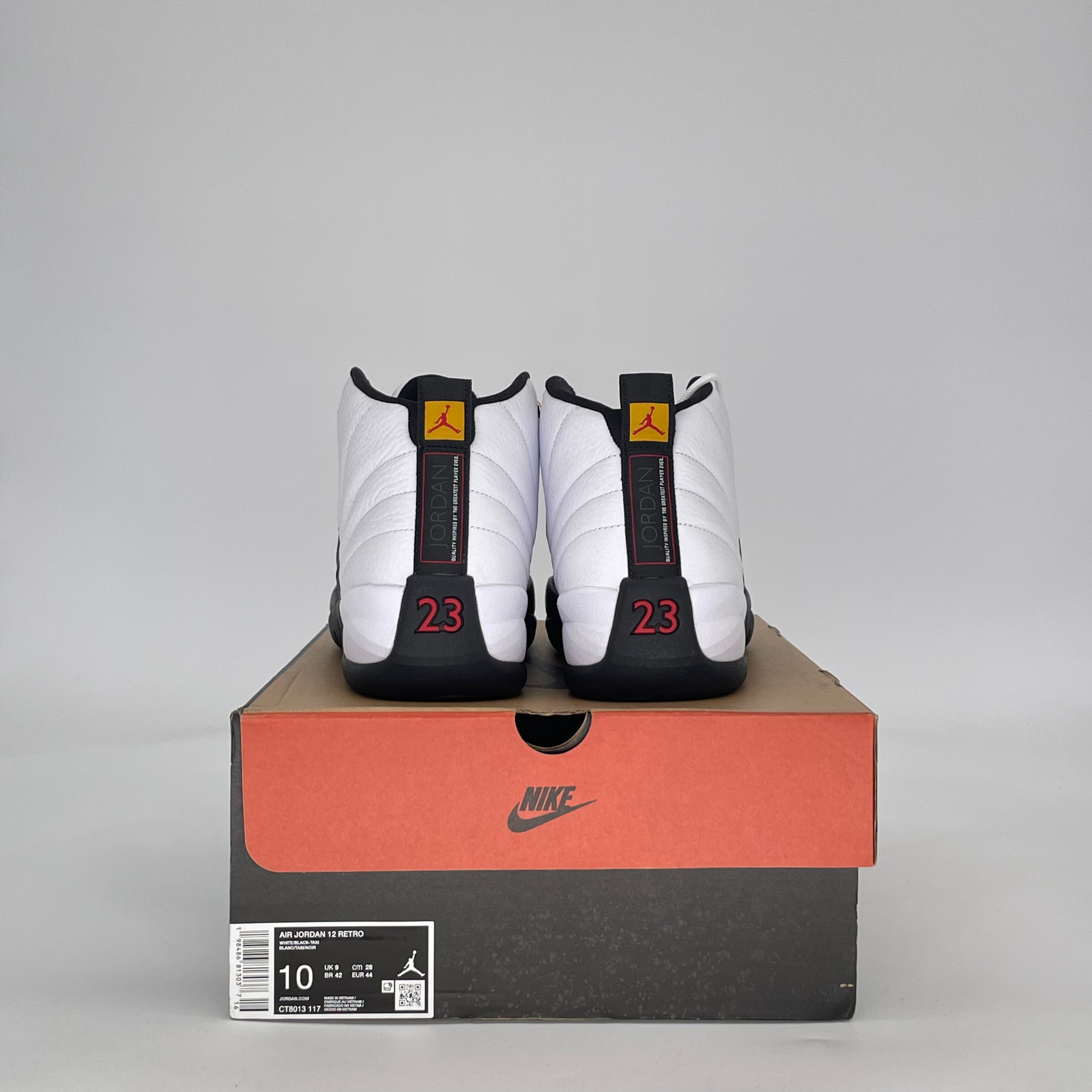 AIR JORDAN 12 TAXI CT8013-117 SIZE 10/11.5W