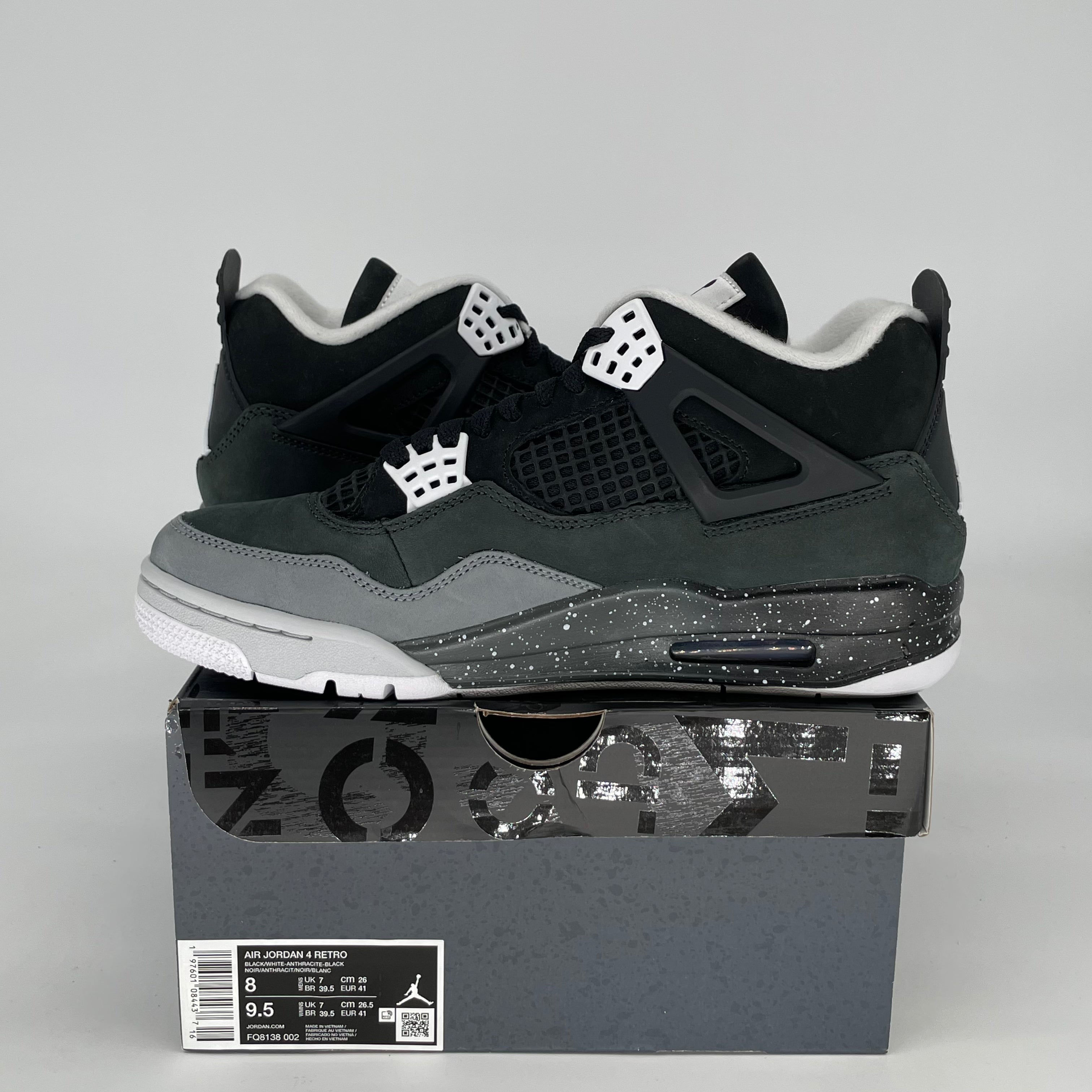 AIR JORDAN 4 FEAR FQ8138-002 SIZE 8/9.5W