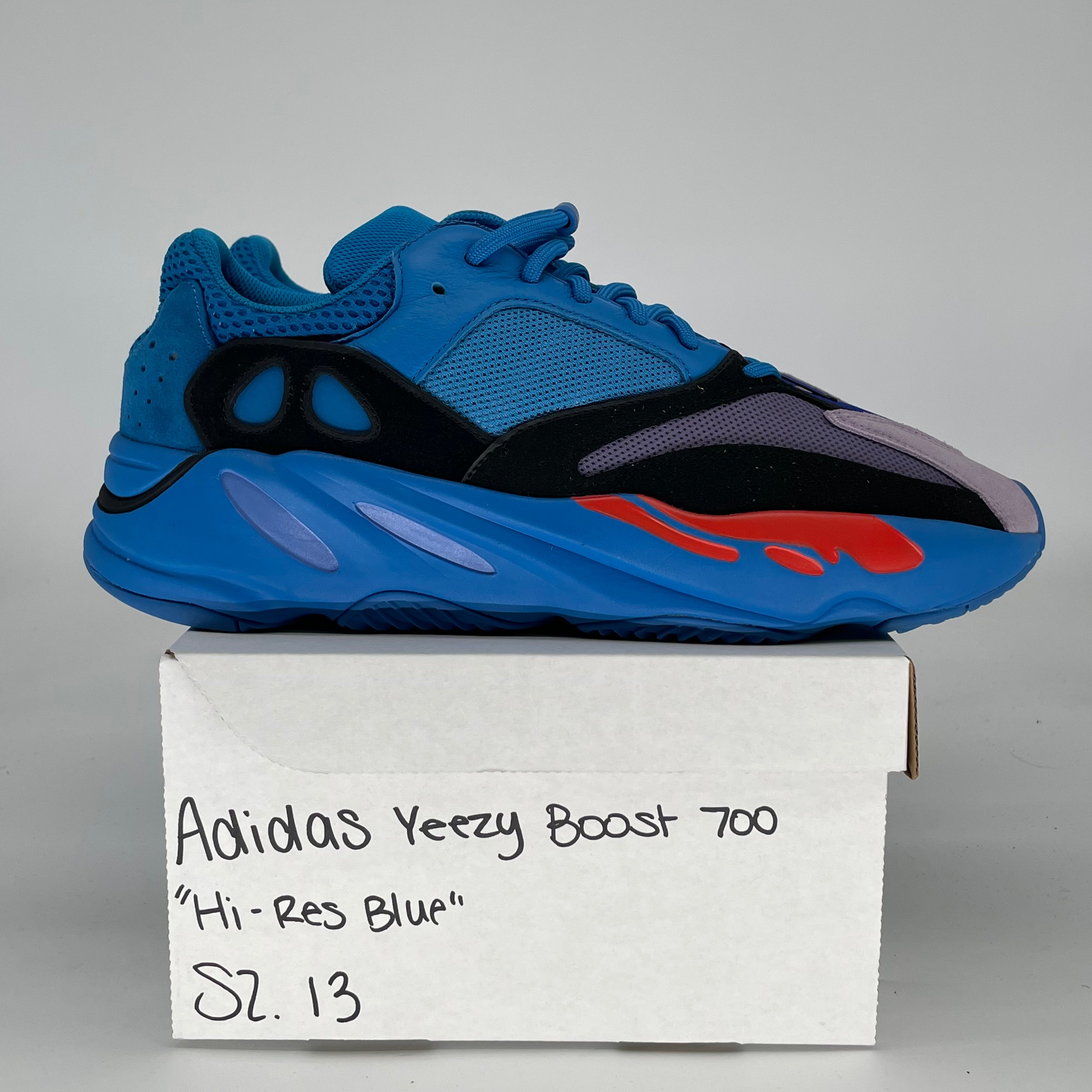 ADIDAS YEEZY 700 HI-RES BLUE HP6674 SIZE 13/14.5W