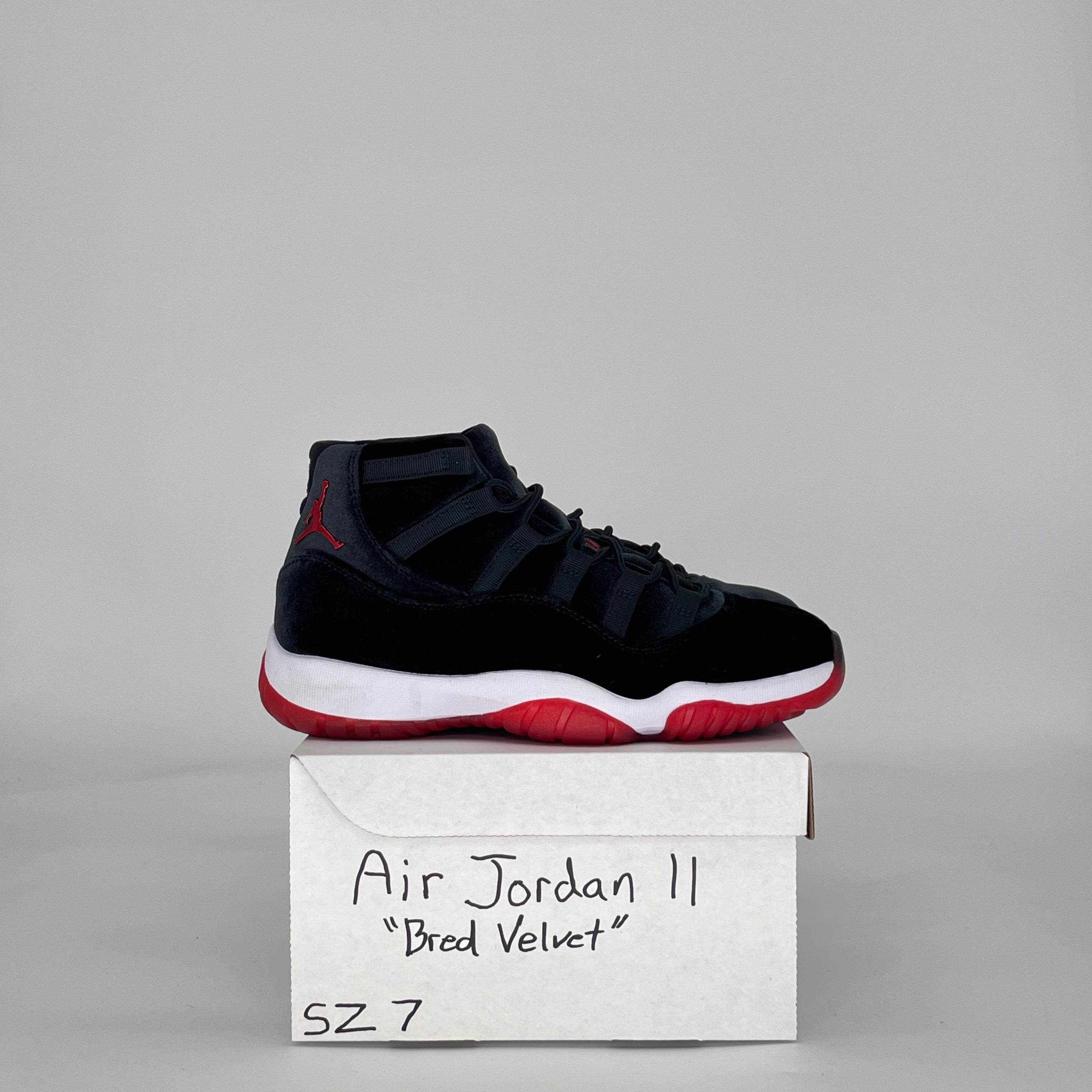 AIR JORDAN 11 BRED VELVET DB5457-061 SIZE 7/8.5W GS