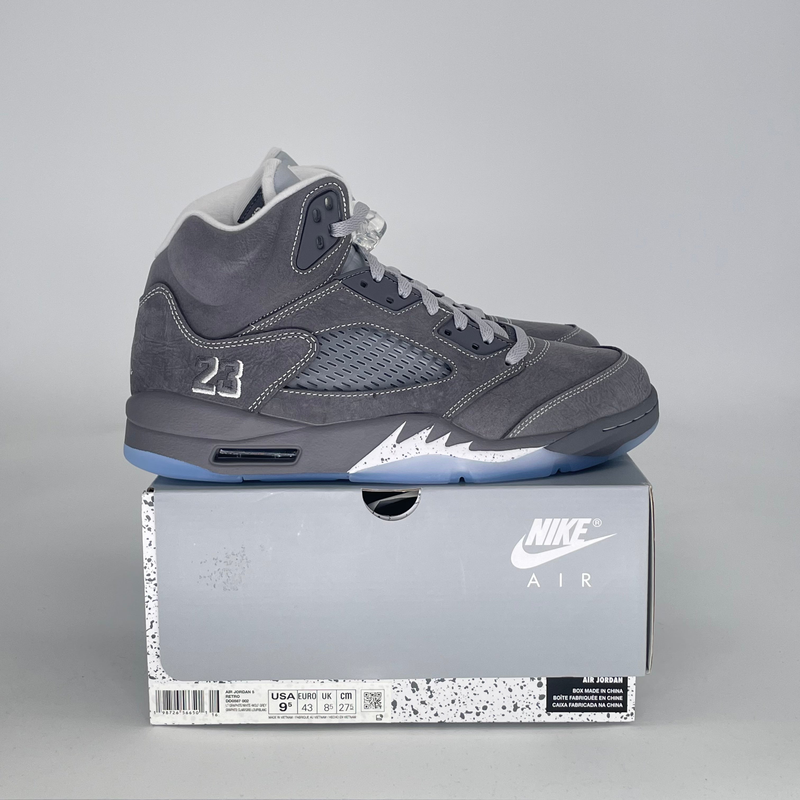 AIR JORDAN 5 WOLF GREY DD0587-002 SIZE 9.5/11W
