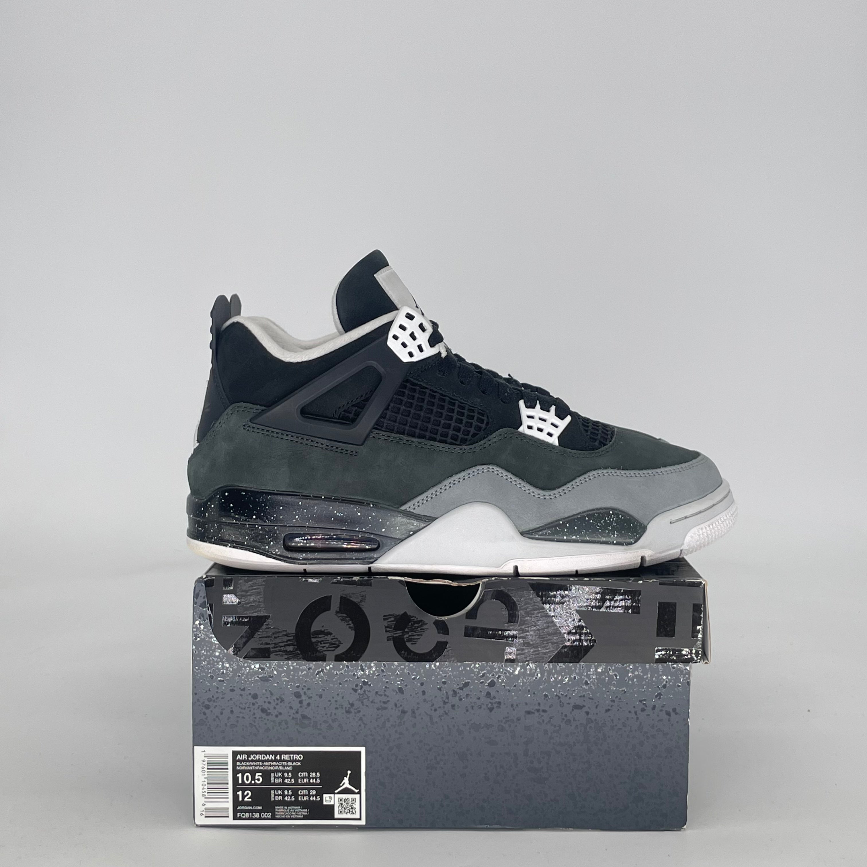 AIR JORDAN 4 FEAR FQ8138-002 SIZE 10.5/12W