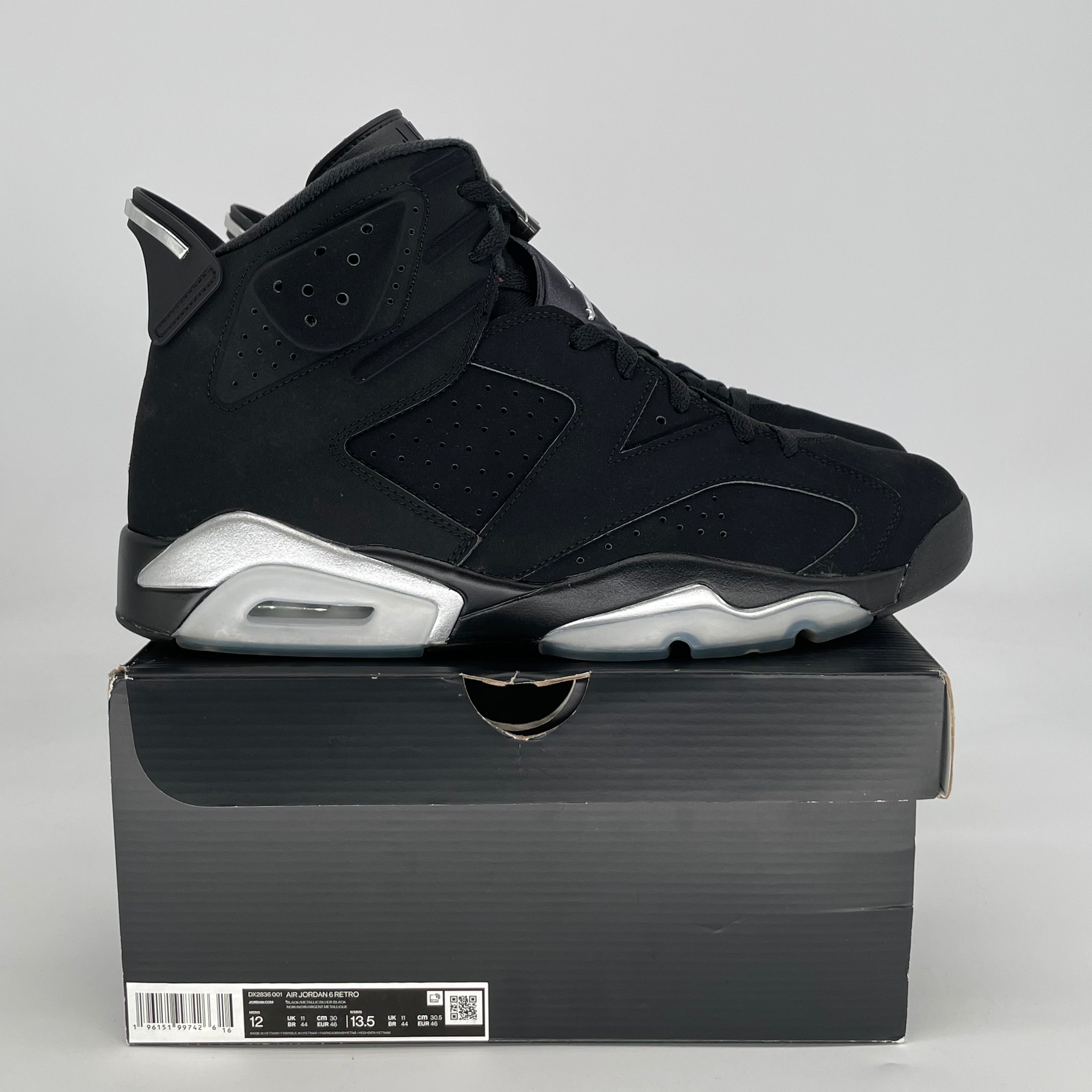 AIR JORDAN 6 CHROME DX2836-001 SIZE 12/13.5W