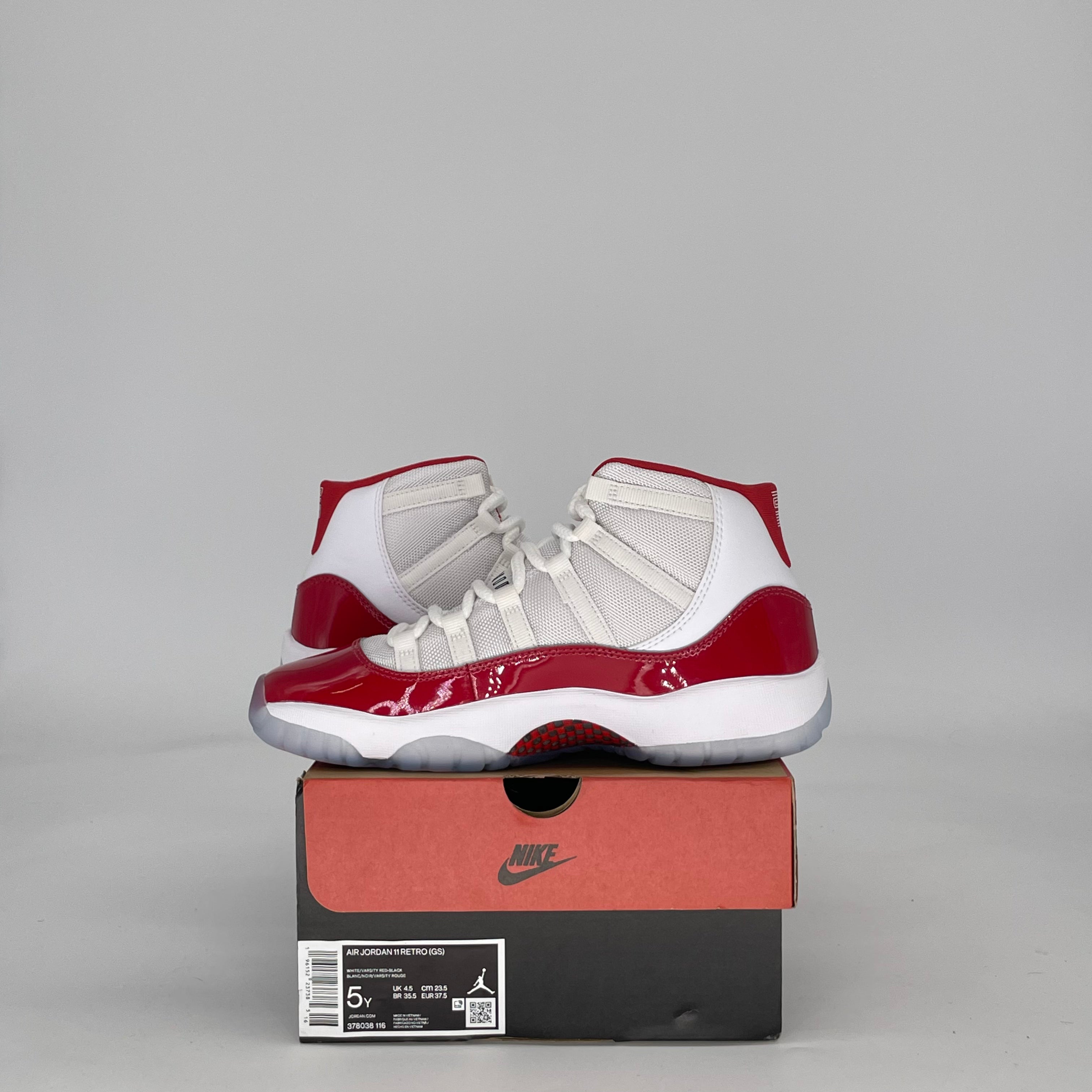 AIR JORDAN 11 CHERRY (2022) 378038-116 SIZE 5/6.5W GS