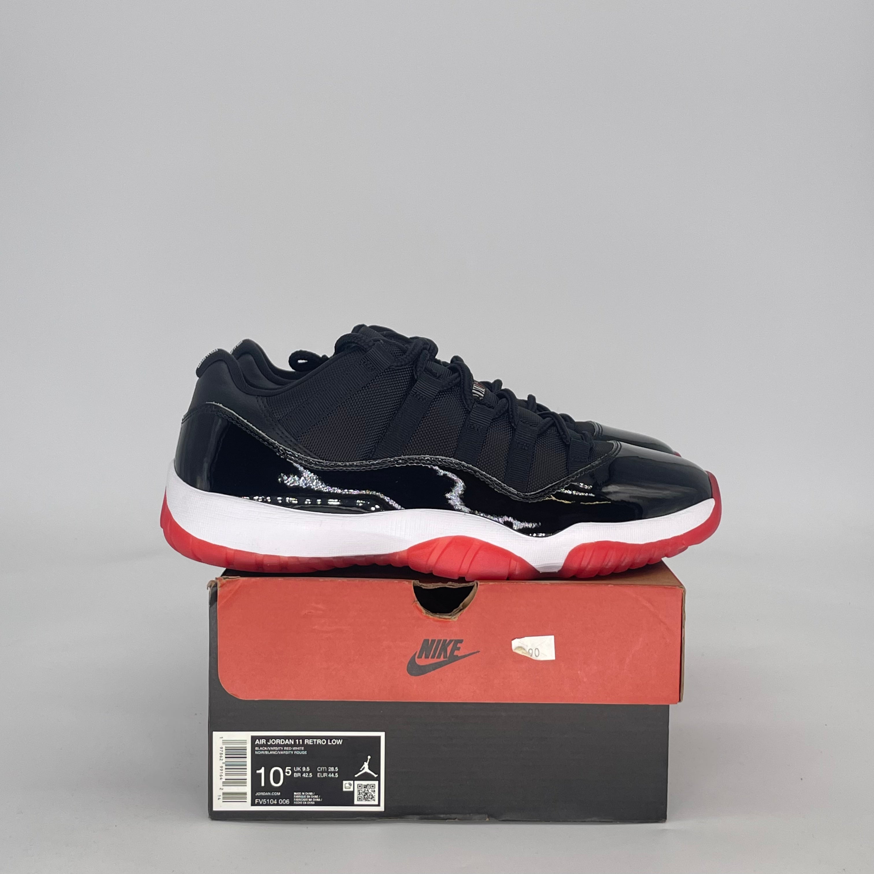 AIR JORDAN 11 LOW BRED FV5104-006 SIZE 10.5/12W