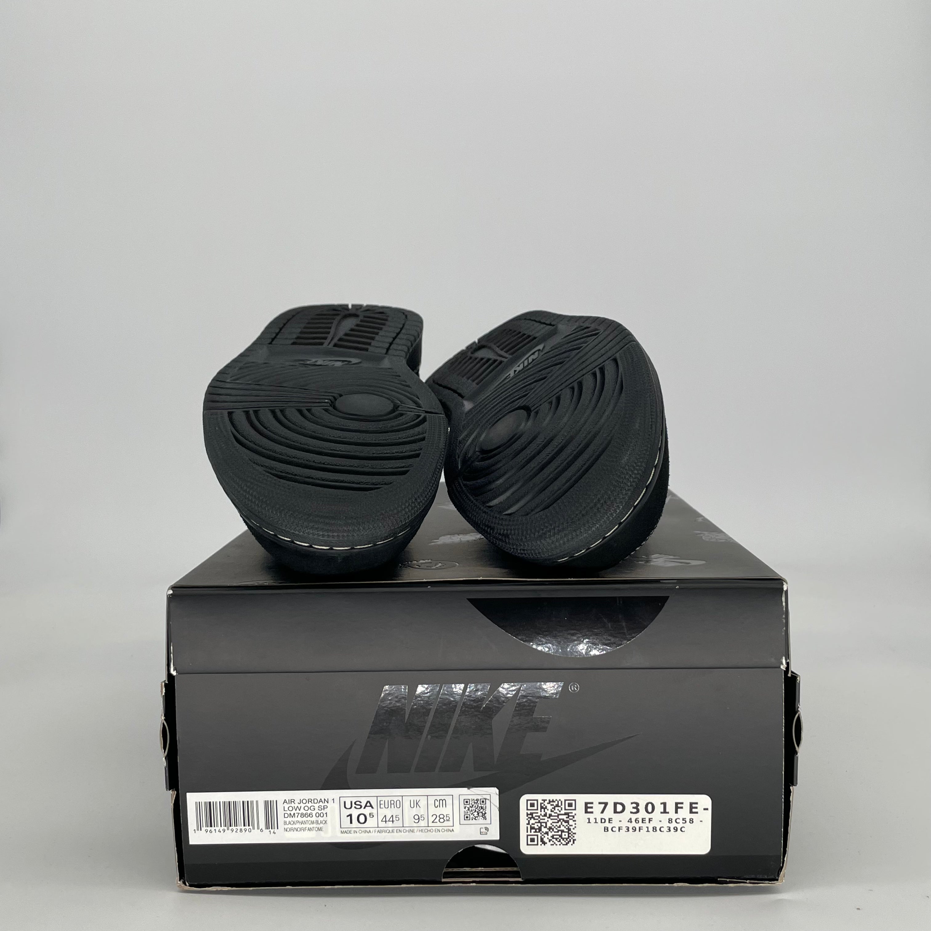 AIR JORDAN 1 LOW X TRAVIS SCOTT BLACK PHANTOM DM7866-001 SIZE 10.5/12W