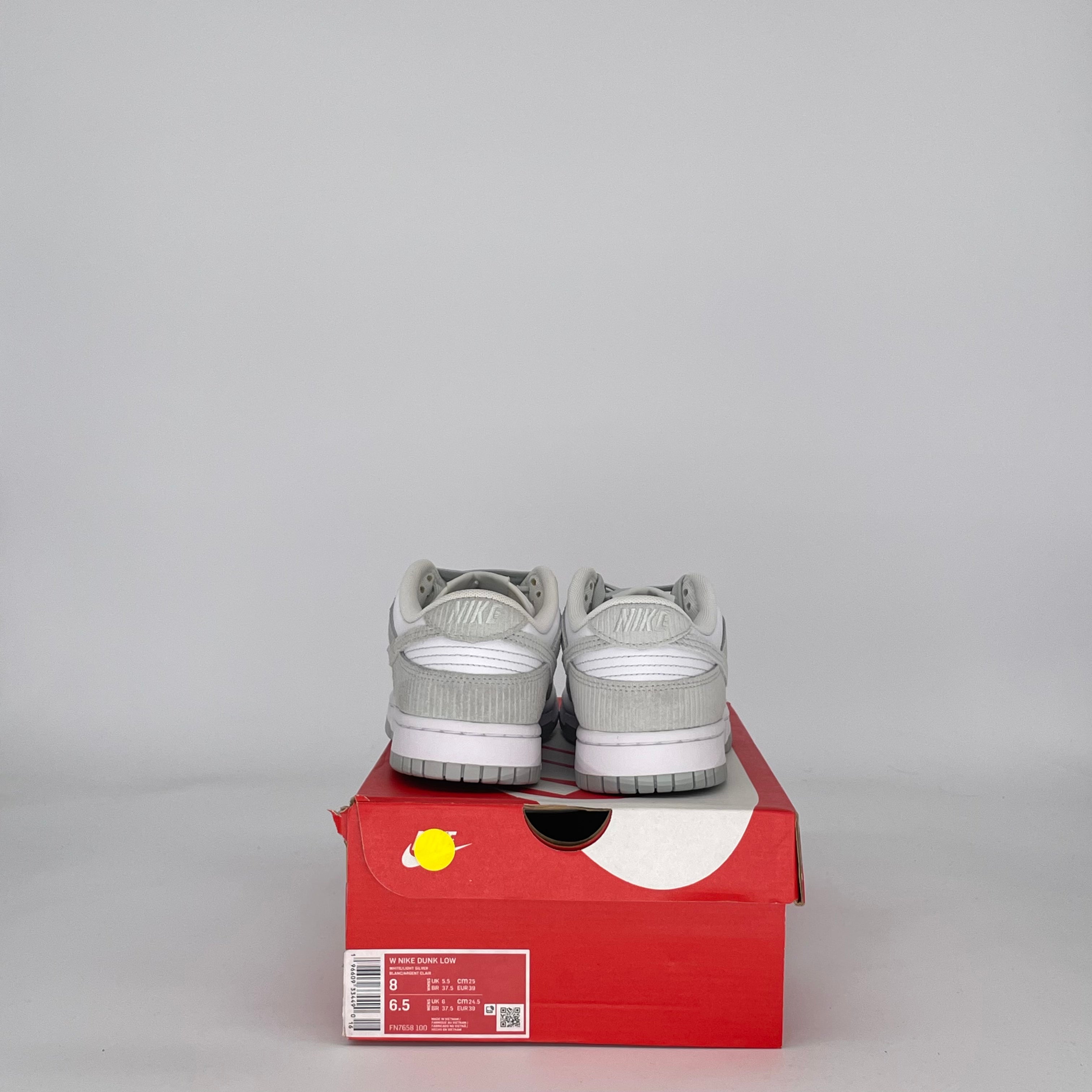 NIKE DUNK LOW LIGHT SILVER CORDUROY FN7658-100 SIZE 6.5/8W GS