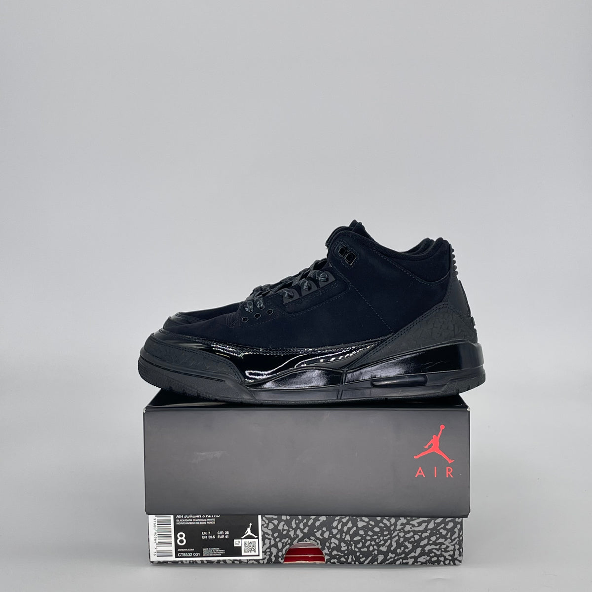 Jordan 3 Retro Black Cat (2025)