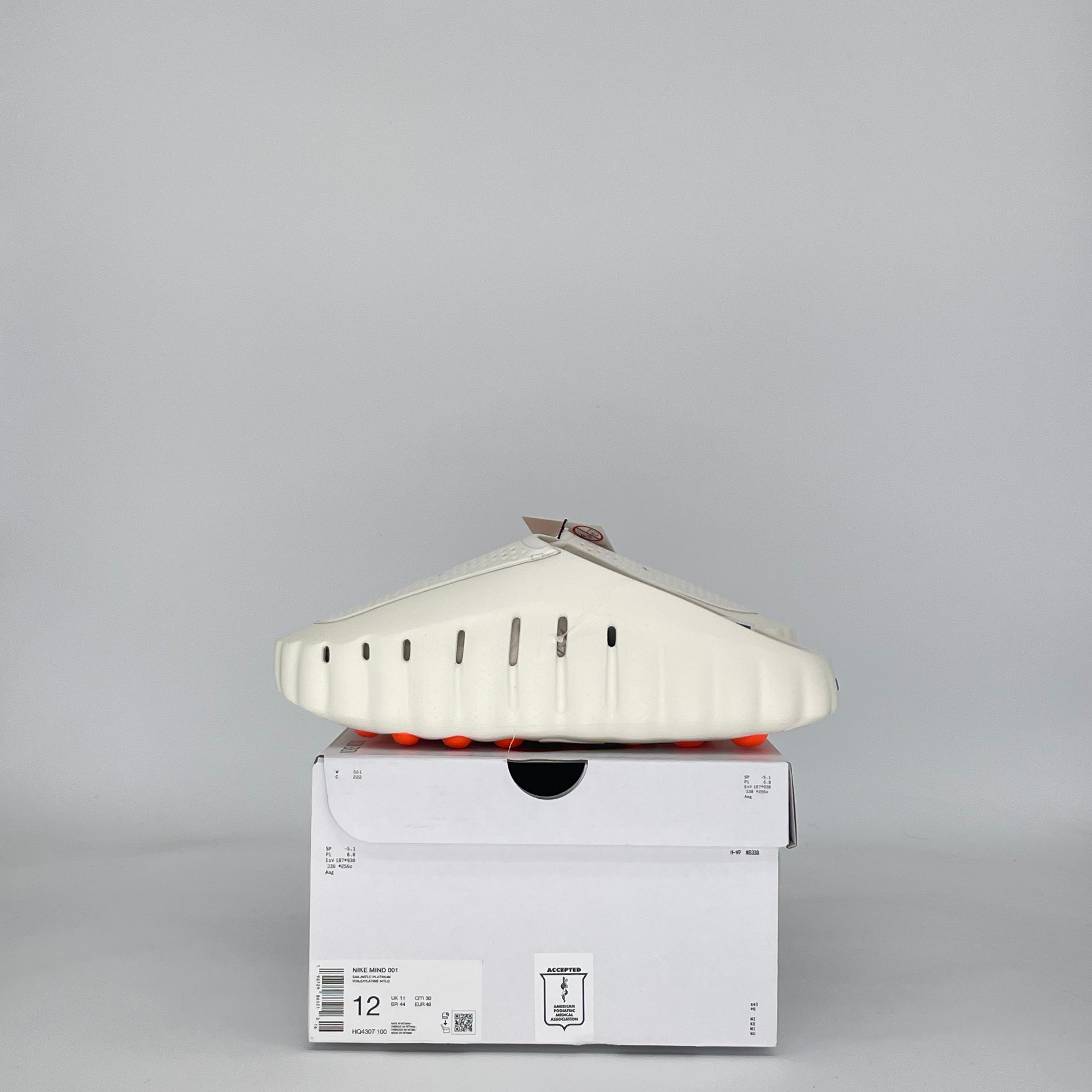 NIKE MIND 001 SLIDE SAIL HQ4307-100 SIZE 12/13.5W
