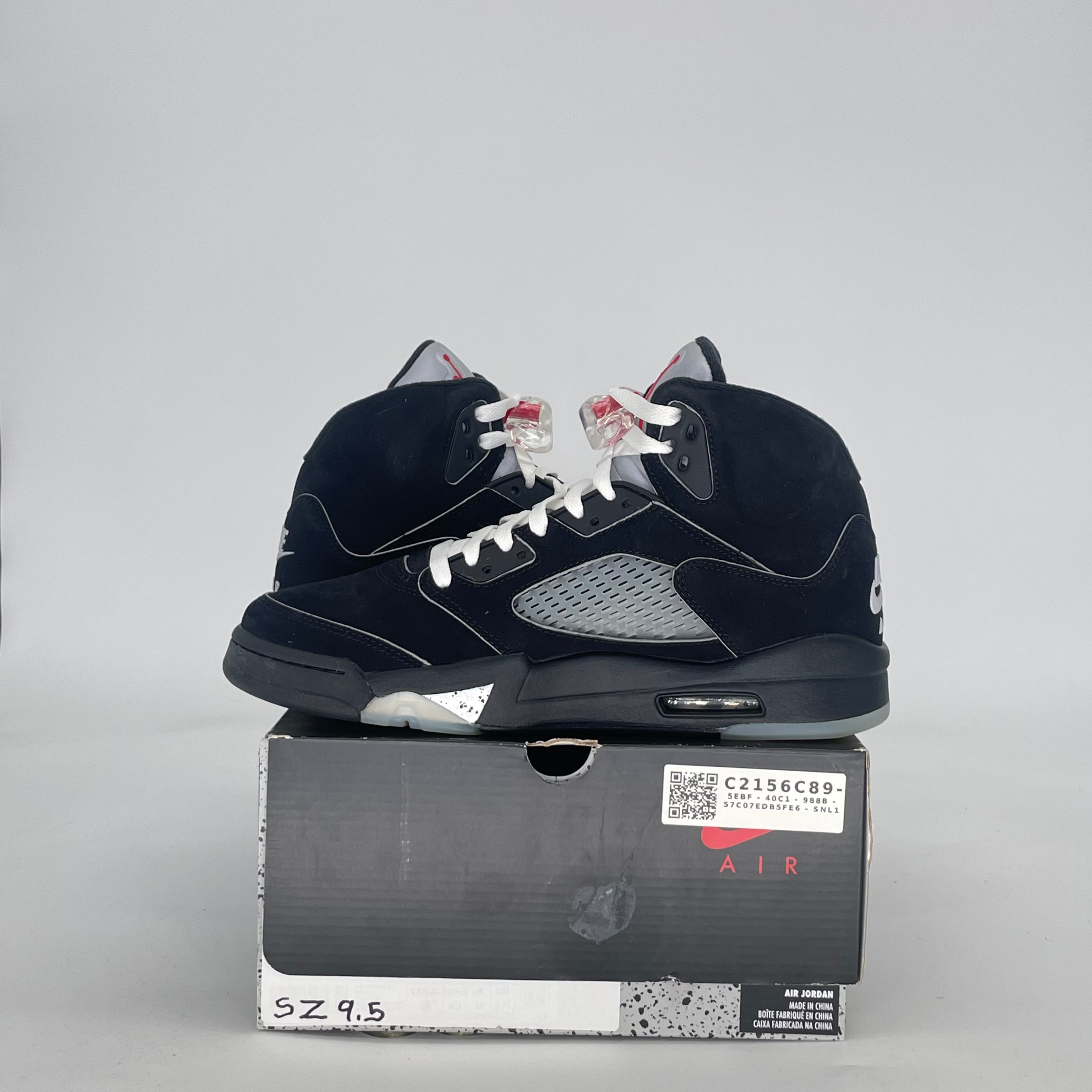 AIR JORDAN 5 BLACK METALLIC REIMAGINED HF3975-001 SIZE 9.5/11W