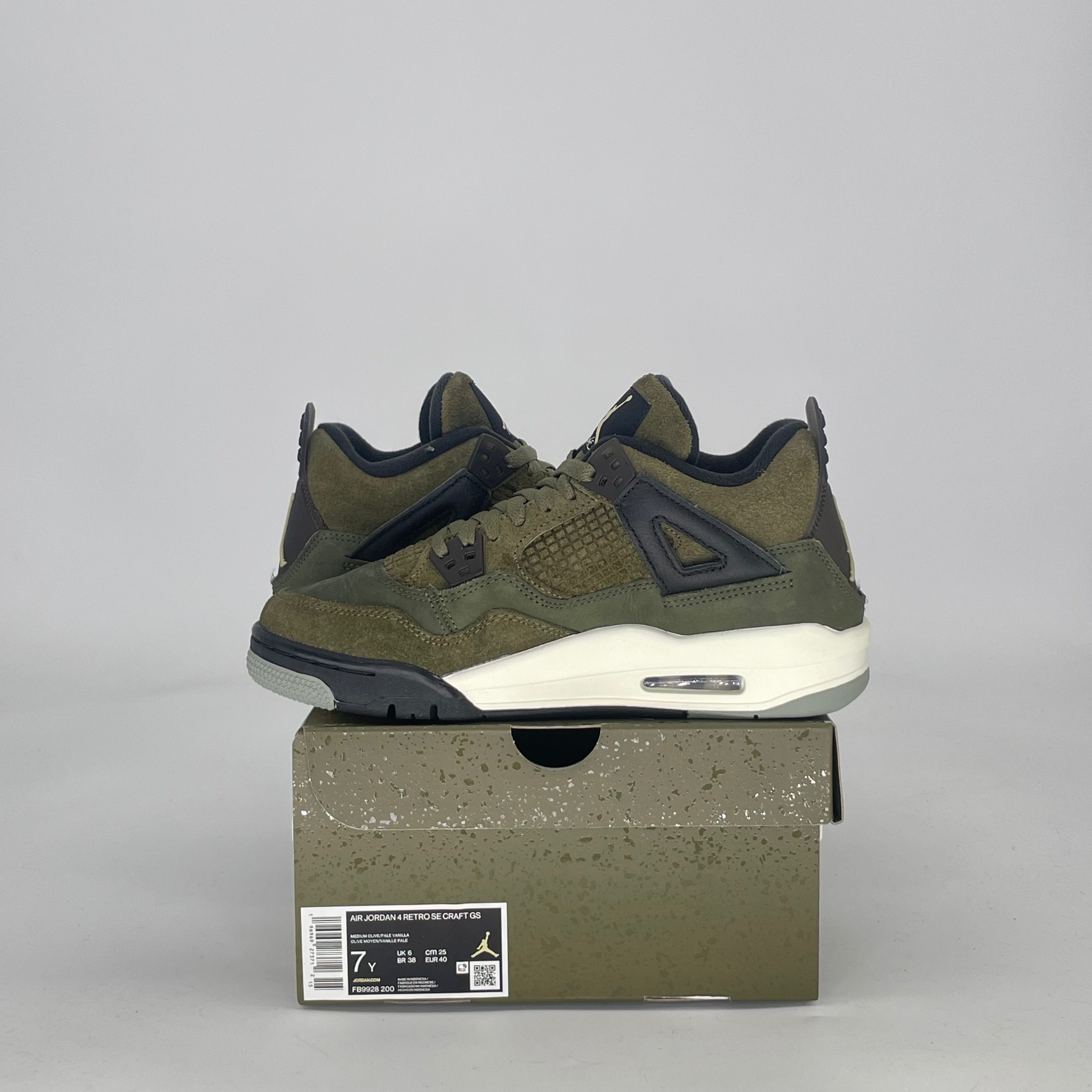 AIR JORDAN 4 CRAFT MEDIUM OLIVE FB9928-200 SIZE 7/8.5W GS