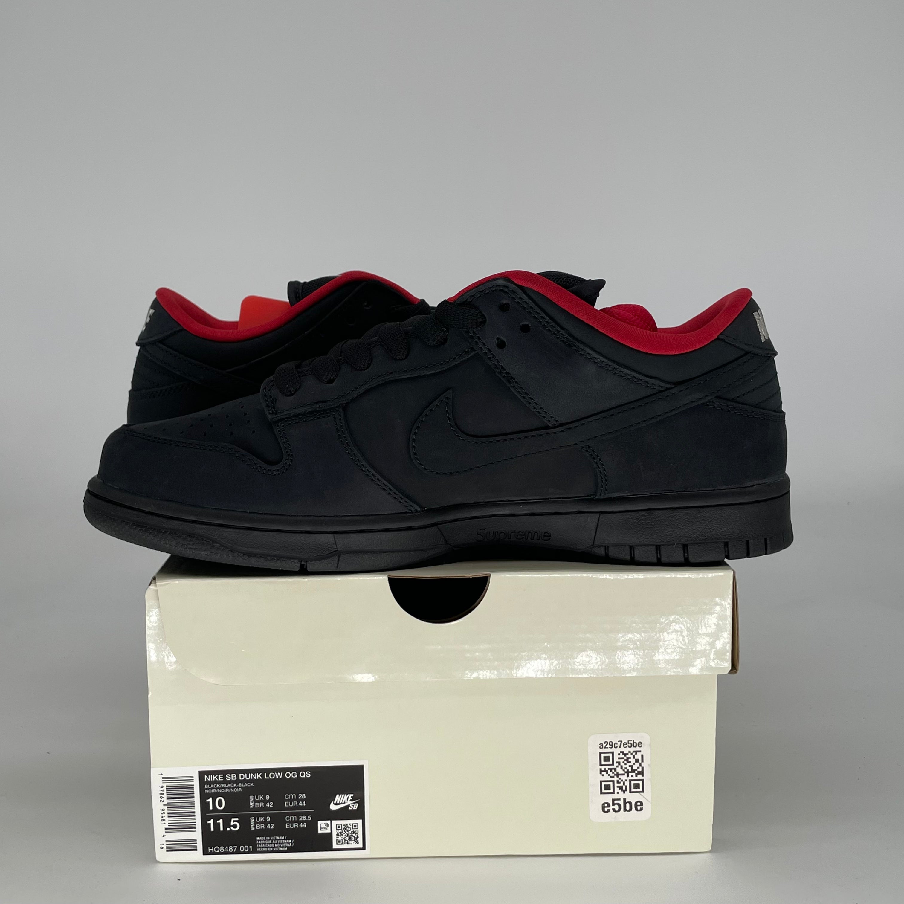 NIKE SB DUNK LOW SUPREME 94 BLACK HQ8487-001 SIZE 10/11.5W