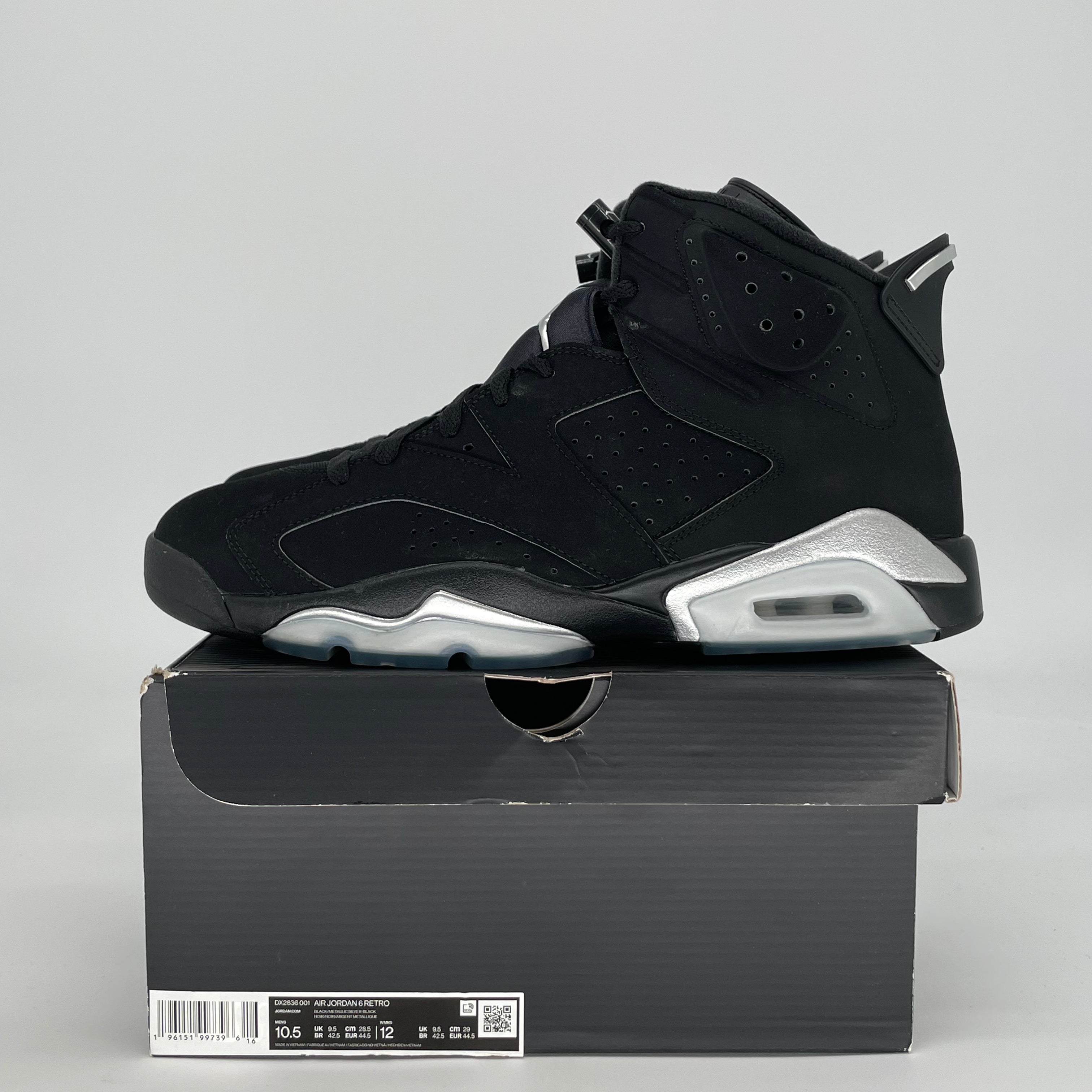 AIR JORDAN 6 CHROME DX2836-001 SIZE 10.5/12W