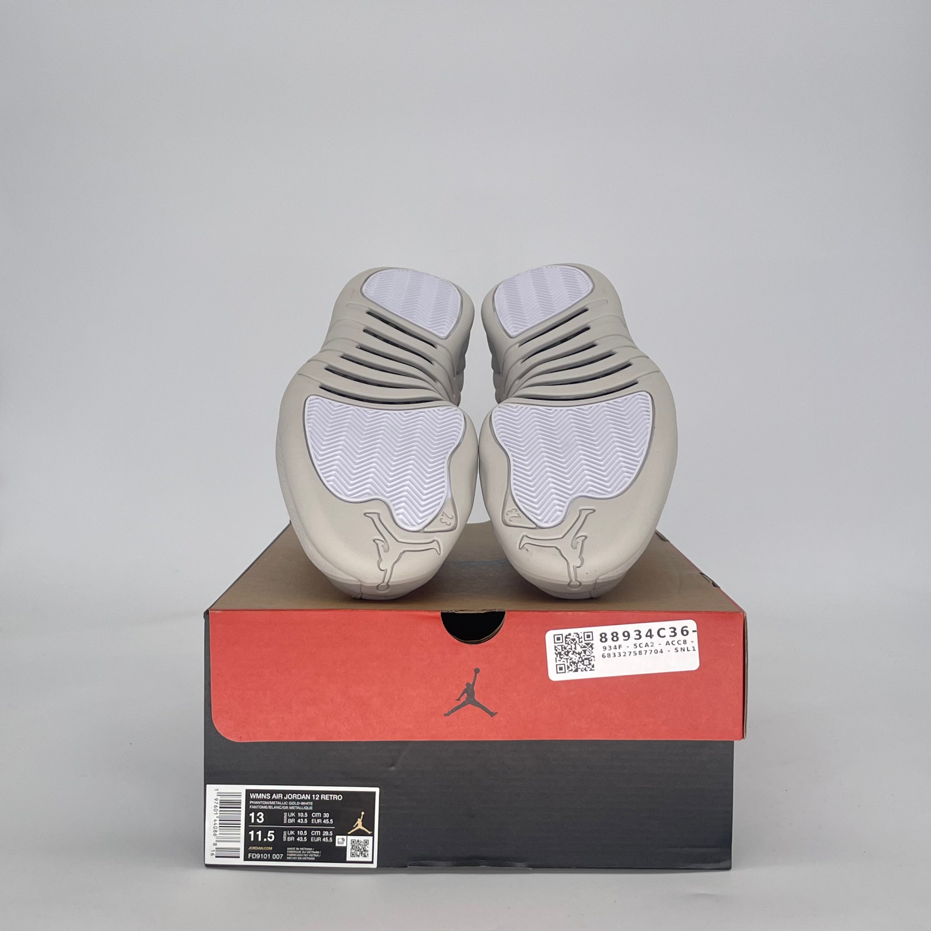 AIR JORDAN 12 PHANTOM FD9101-007 SIZE 11.5/13W