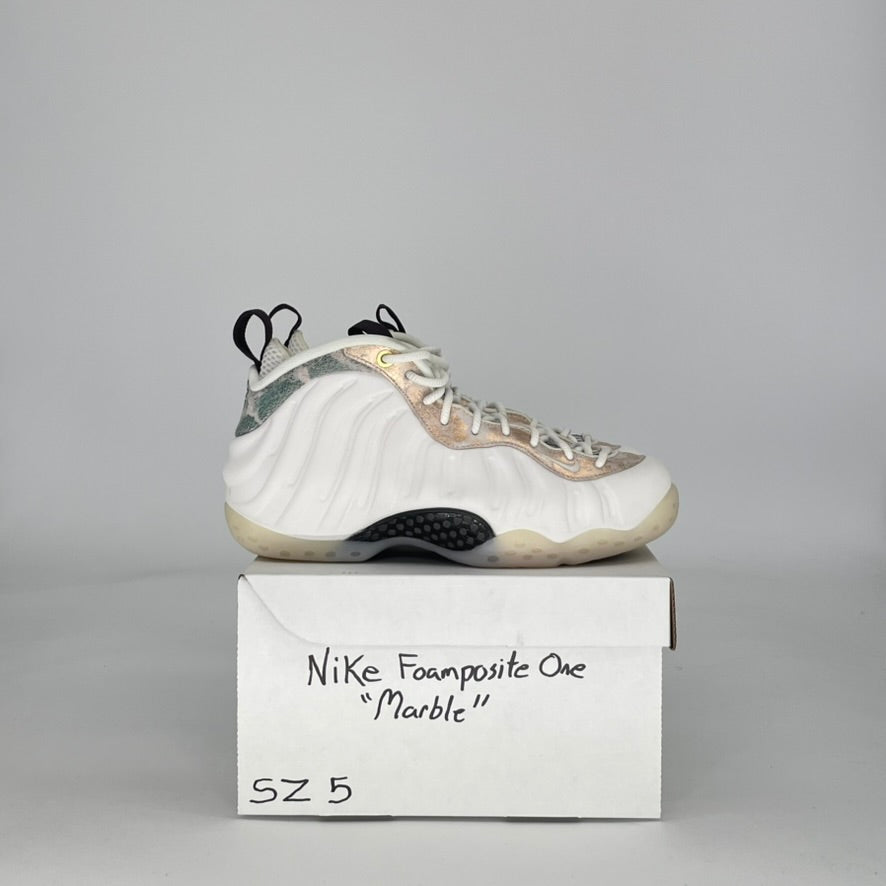 NIKE AIR FOAMPOSITE ONE MARBLE AA3963-101 SIZE 5/6.5W GS