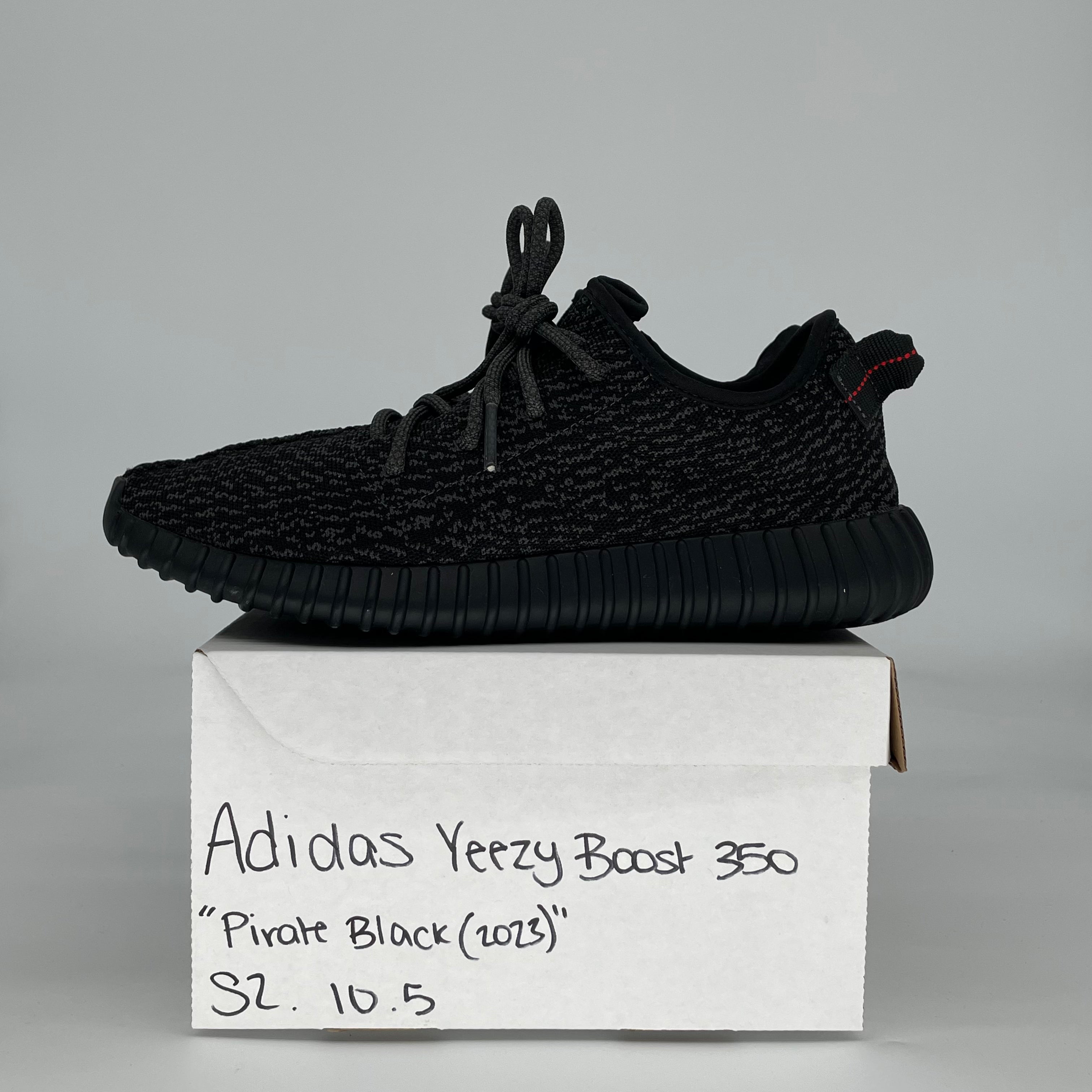 ADIDAS YEEZY BOOST 350 PIRATE BLACK (2023) BB5350 SIZE 10.5/12W