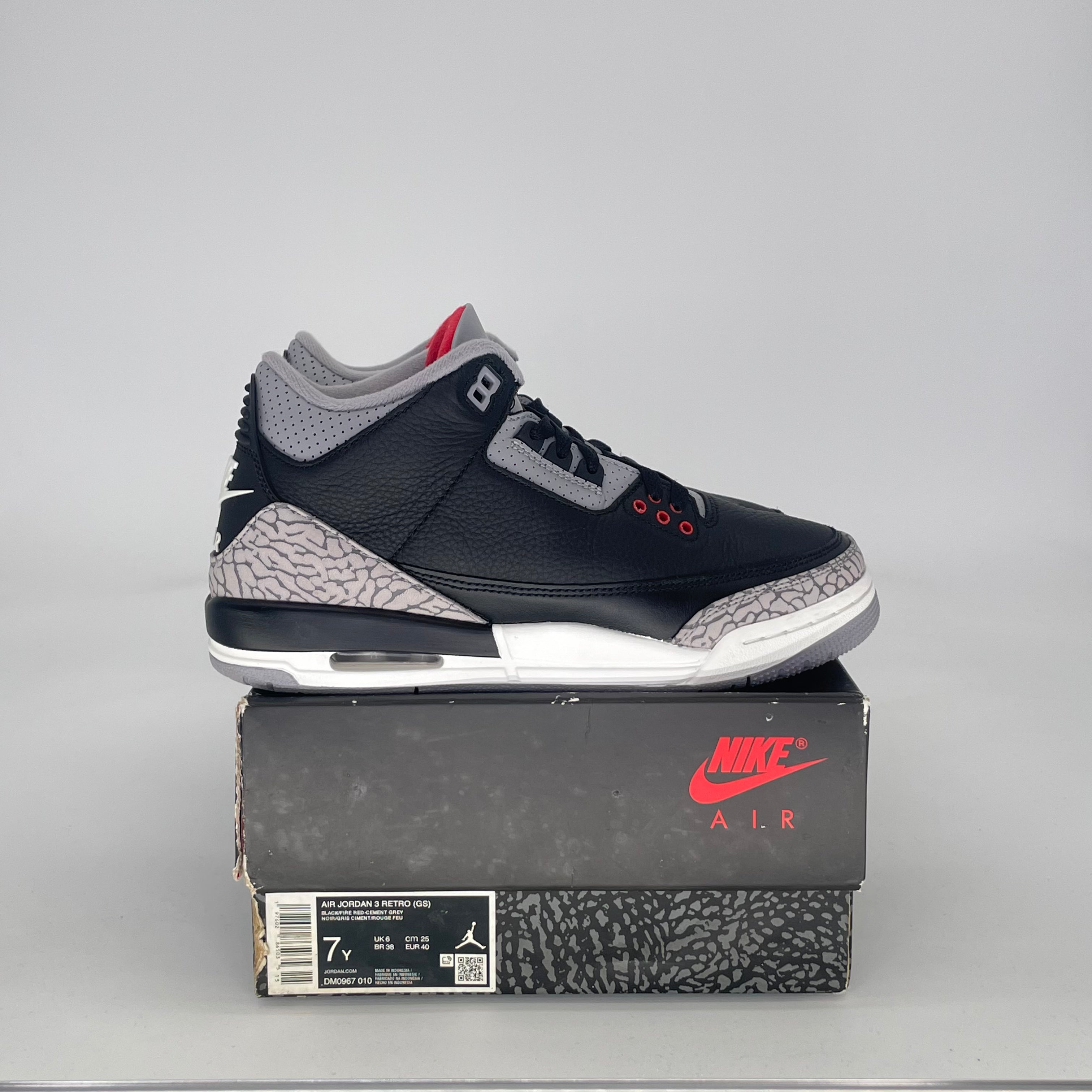 AIR JORDAN 3 BLACK CEMENT DM0967-010 SIZE 7/8.5W GS