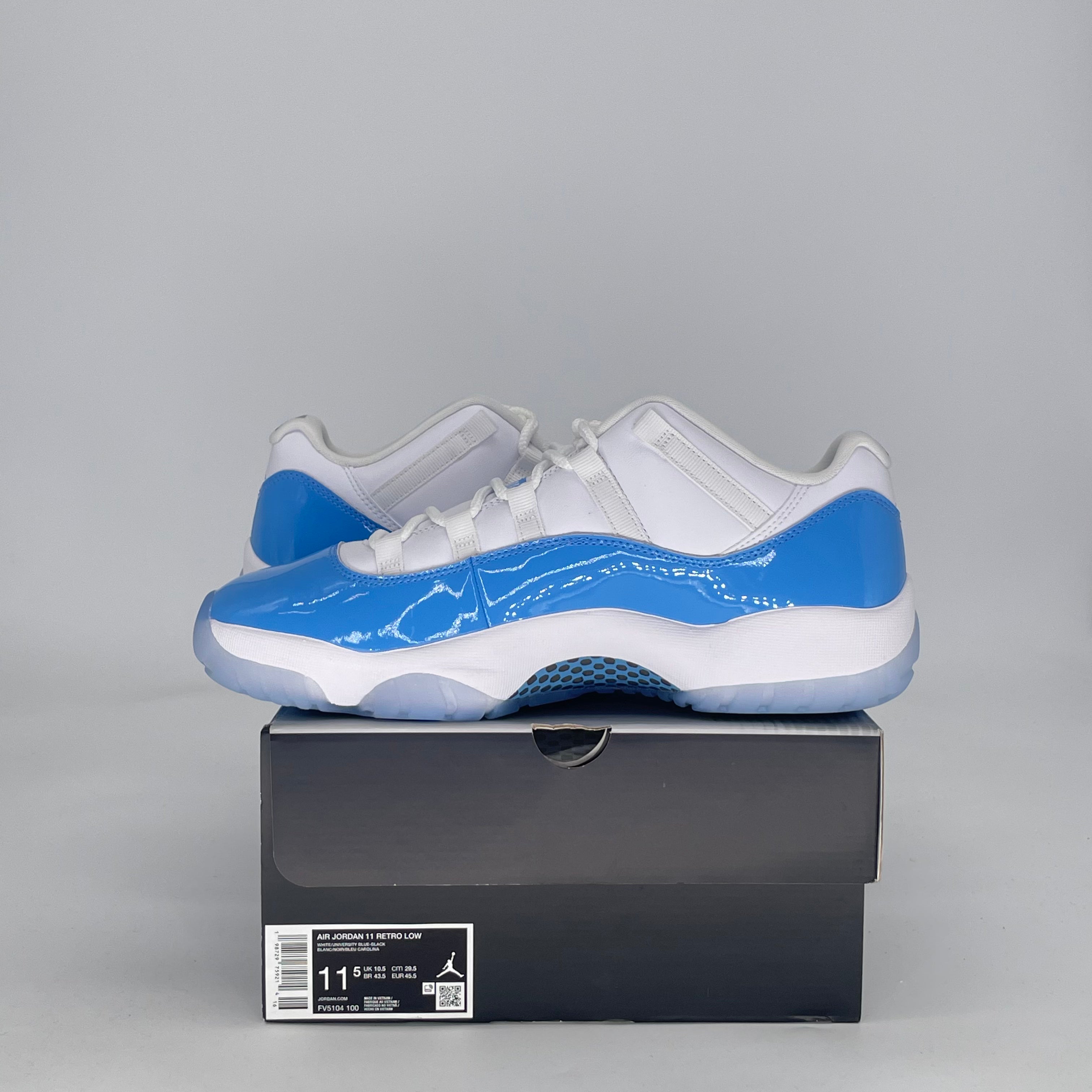 AIR JORDAN 11 LOW UNIVERSITY BLUE FV5104-100 SIZE 11.5/13W