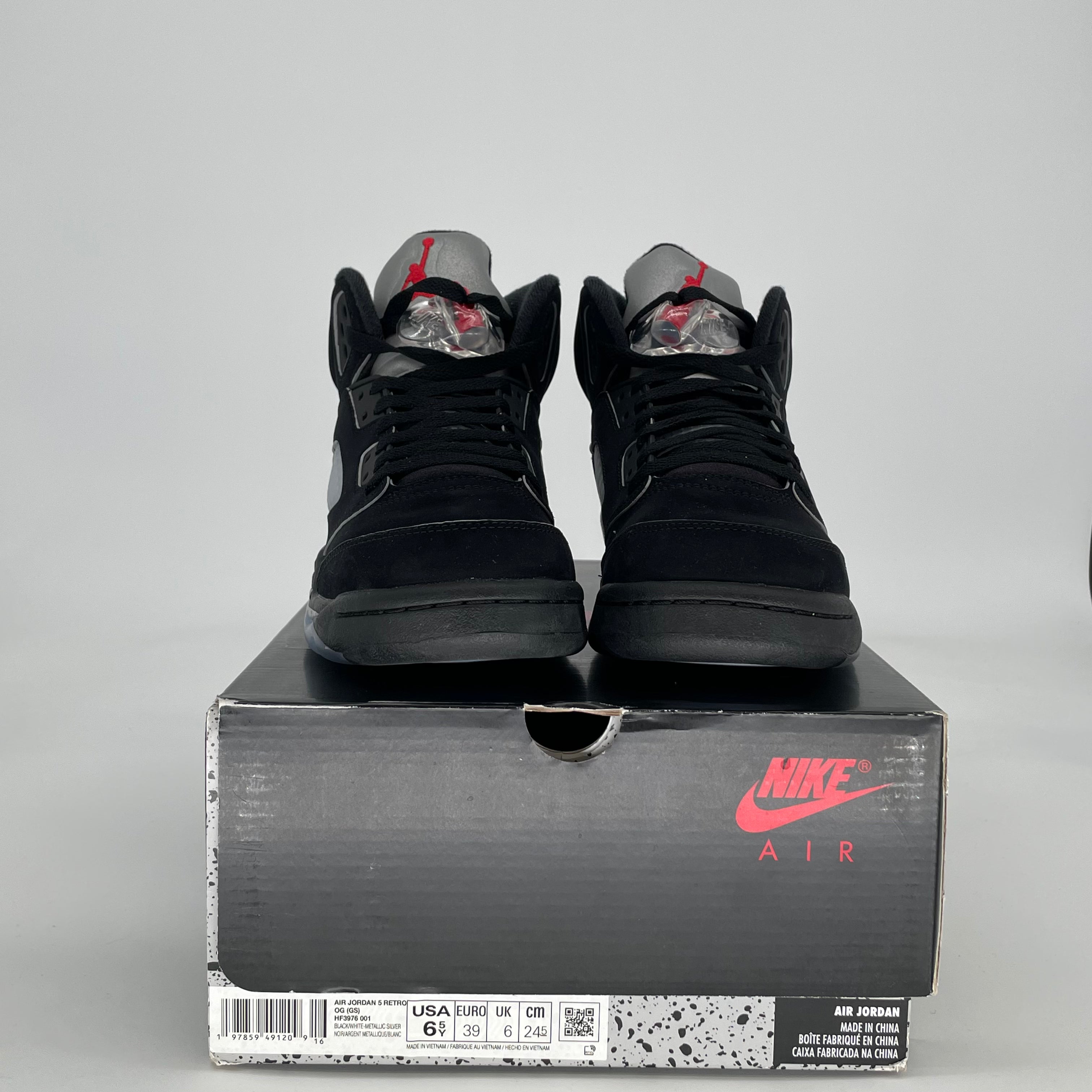 AIR JORDAN 5 BLACK METALLIC REIMAGINED HF3976-001 SIZE 6.5/8W