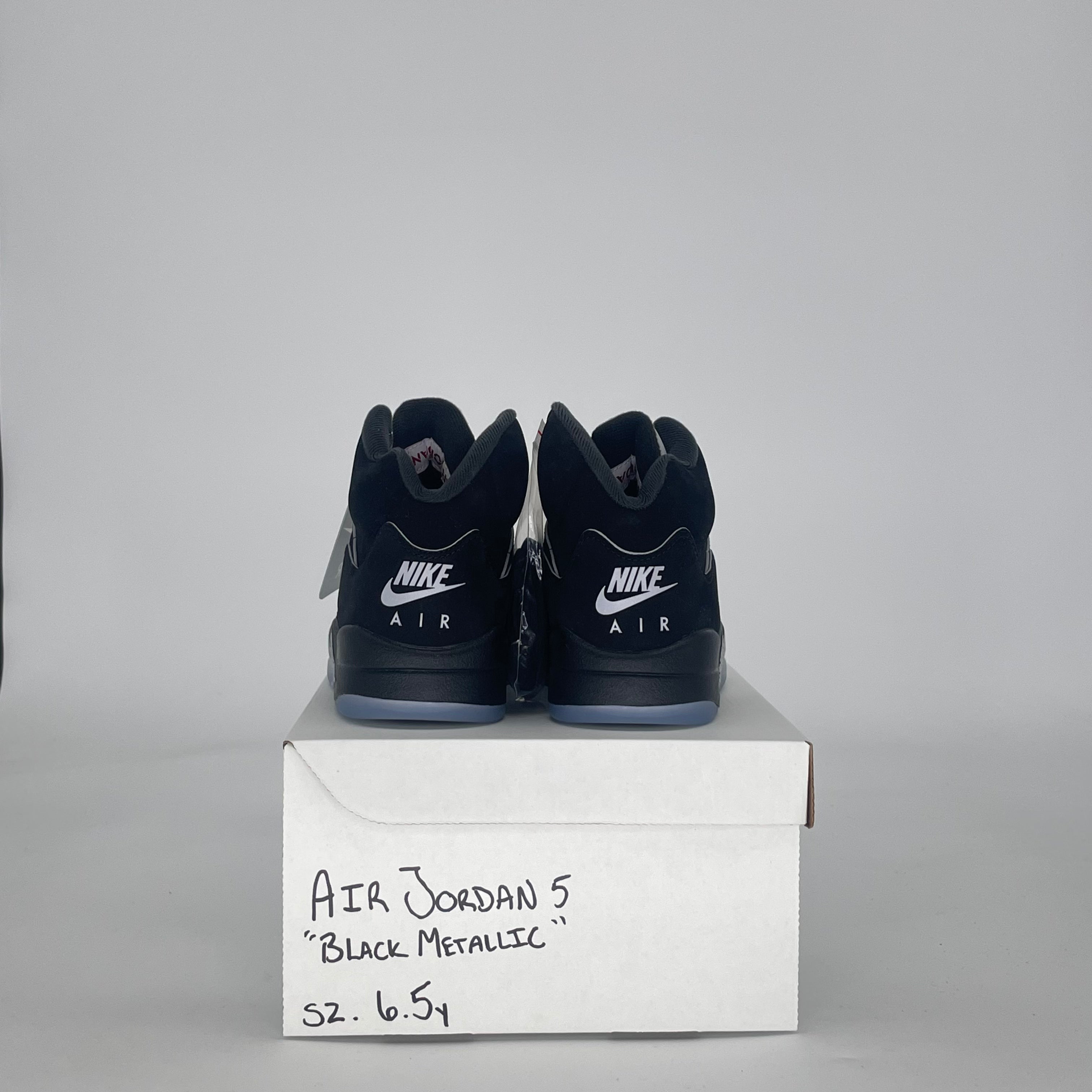AIR JORDAN 5 BLACK METALLIC REIMAGINED HF3976-001 SIZE 6.5/8W GS