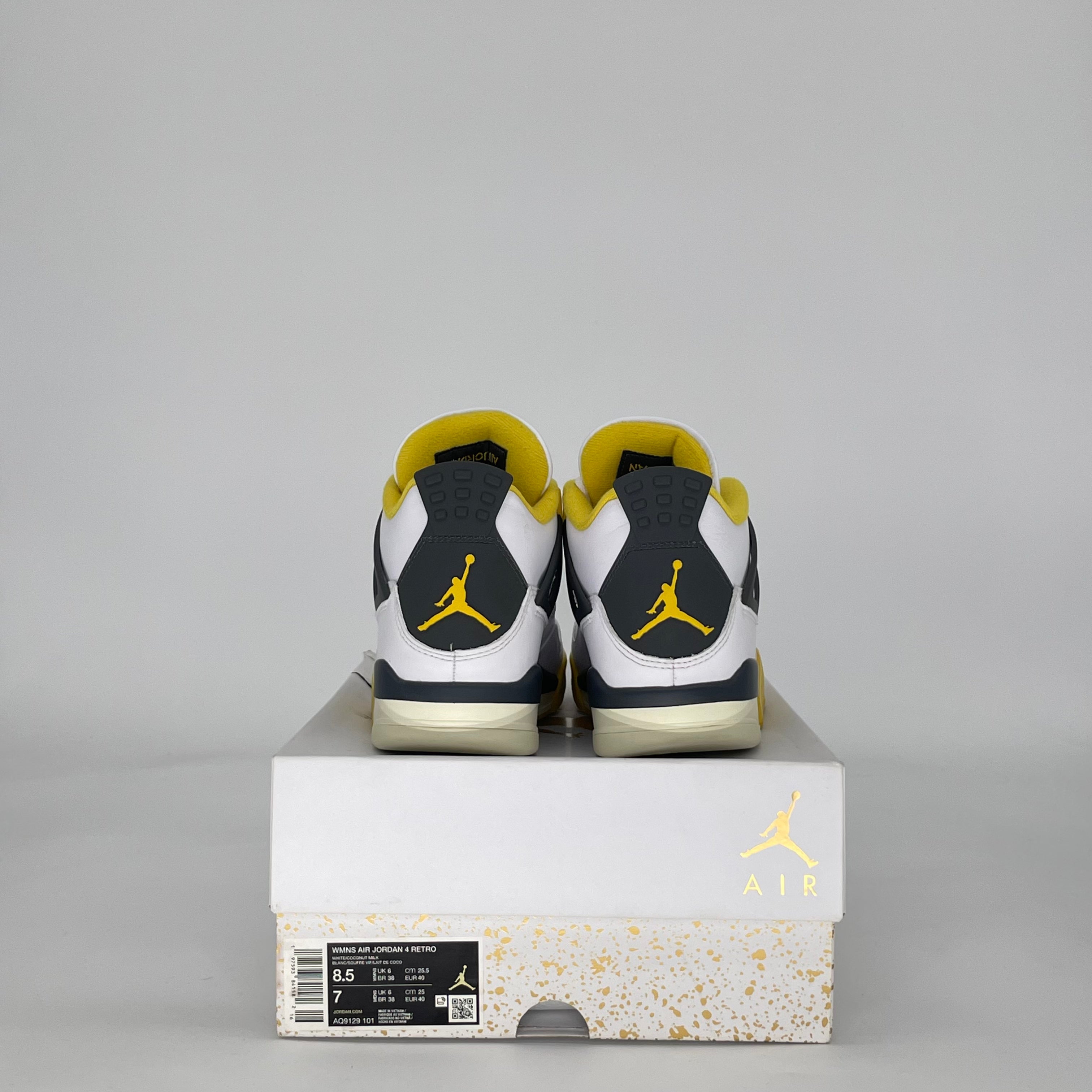 AIR JORDAN 4 VIVID SULFUR AQ9129-101 SIZE 7/8.5W GS