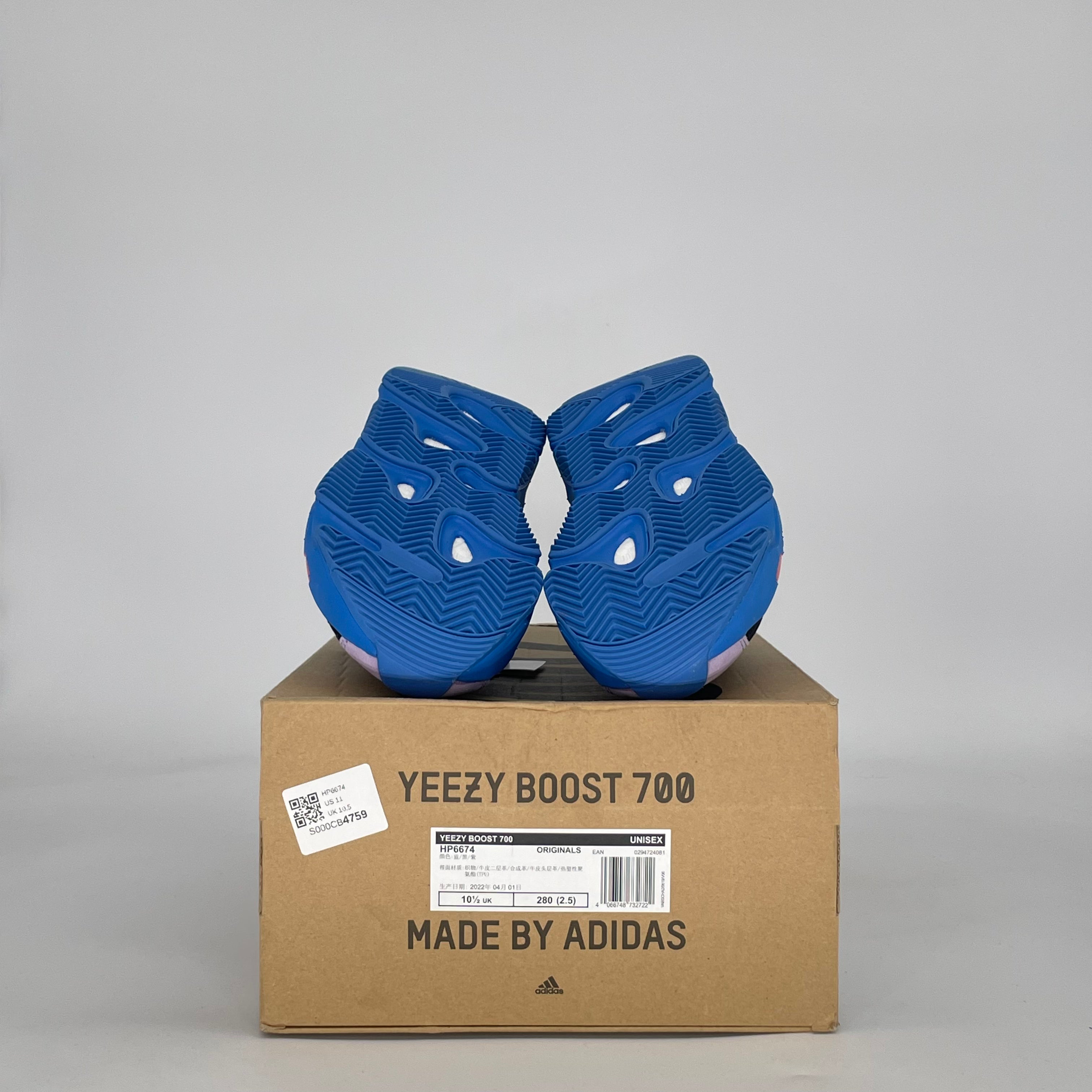 ADIDAS YEEZY BOOST 700 HI-RES BLUE HP6674 SIZE 11/12.5W
