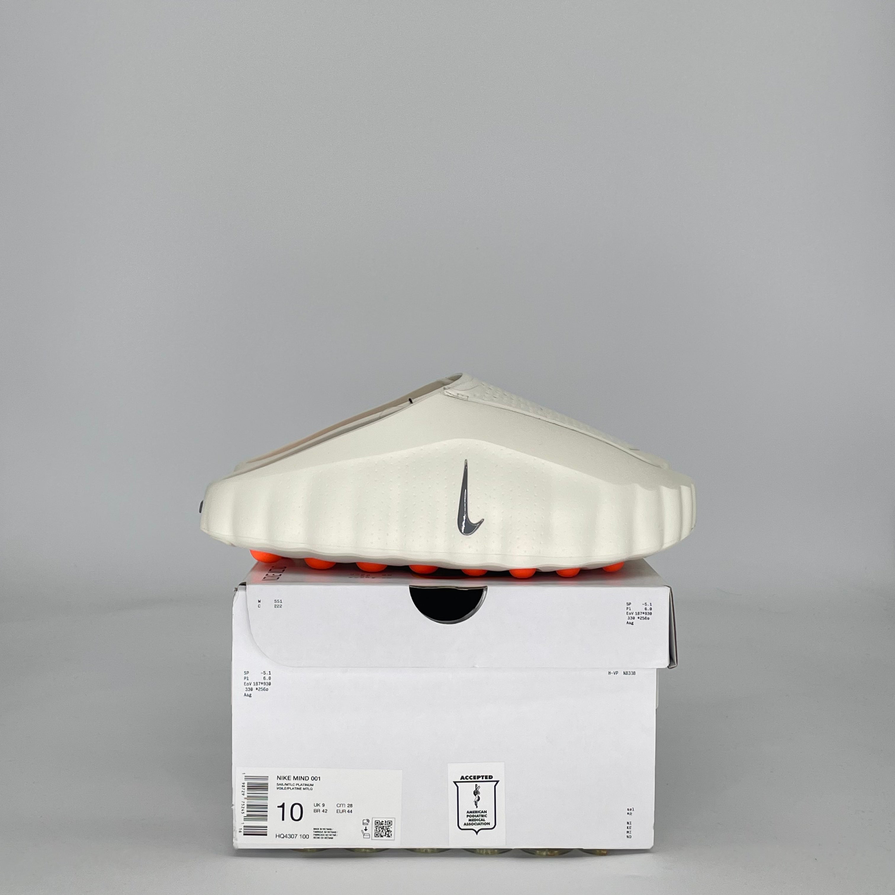 NIKE MIND 001 SLIDE SAIL HQ4307-100 SIZE 10/11.5W