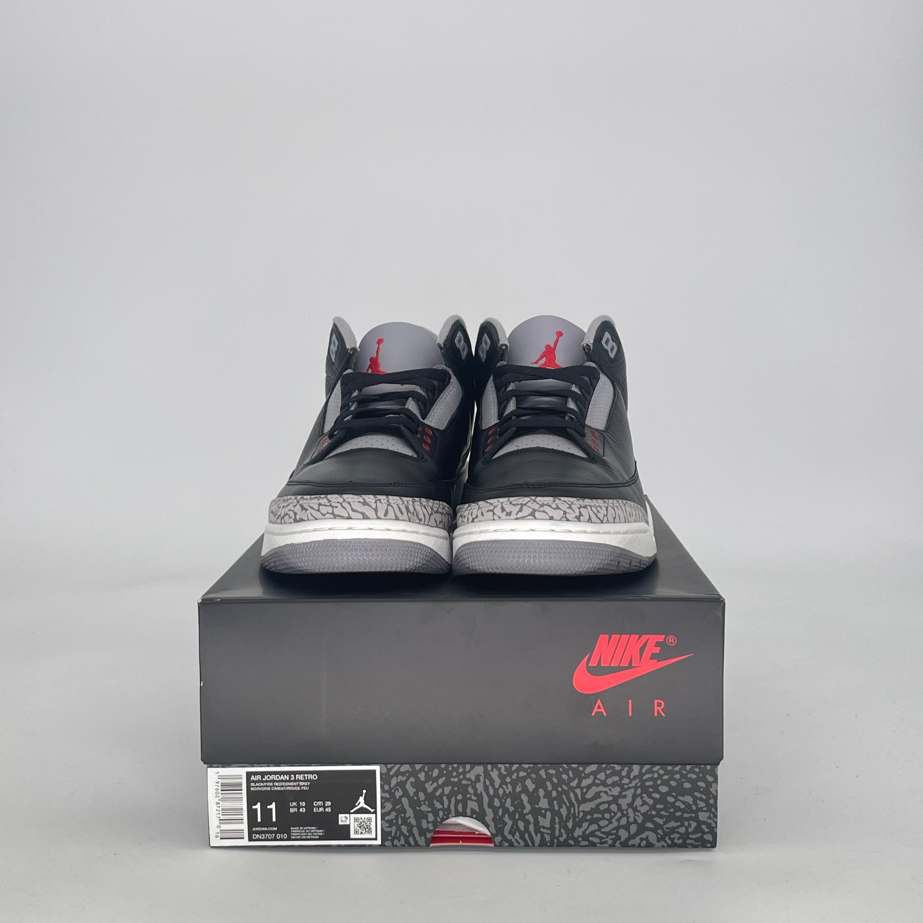AIR JORDAN 3 BLACK CEMENT DN3707-010 SIZE 11/12.5W