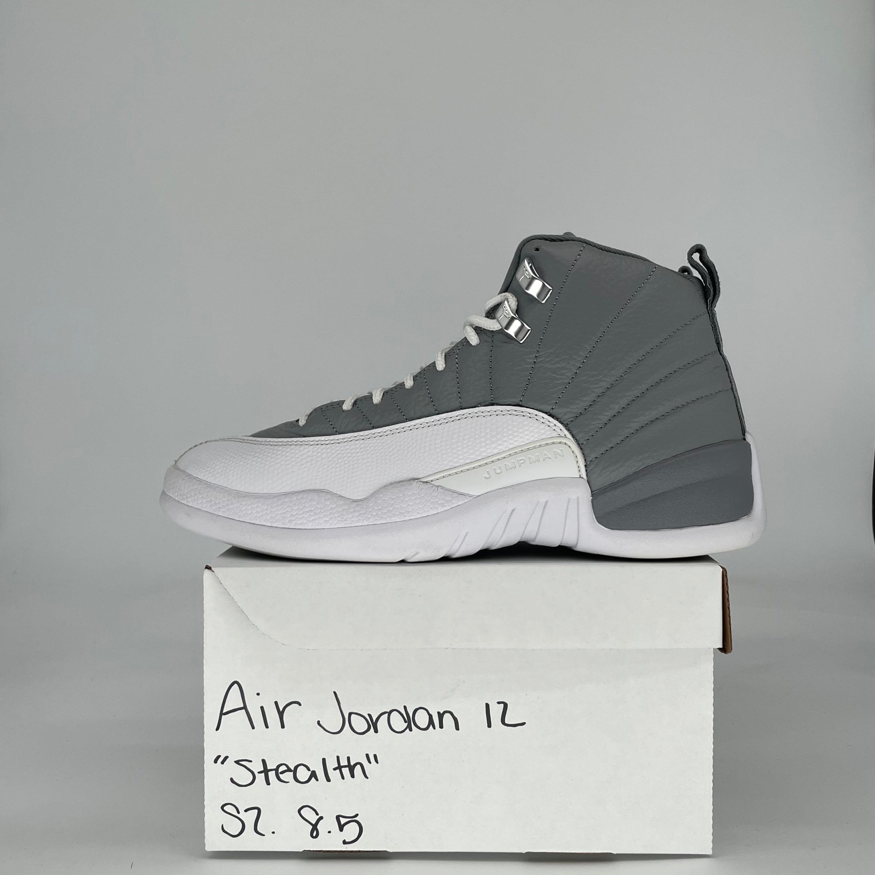 AIR JORDAN 12 STEALTH CT8013-015 SIZE 8.5/10W