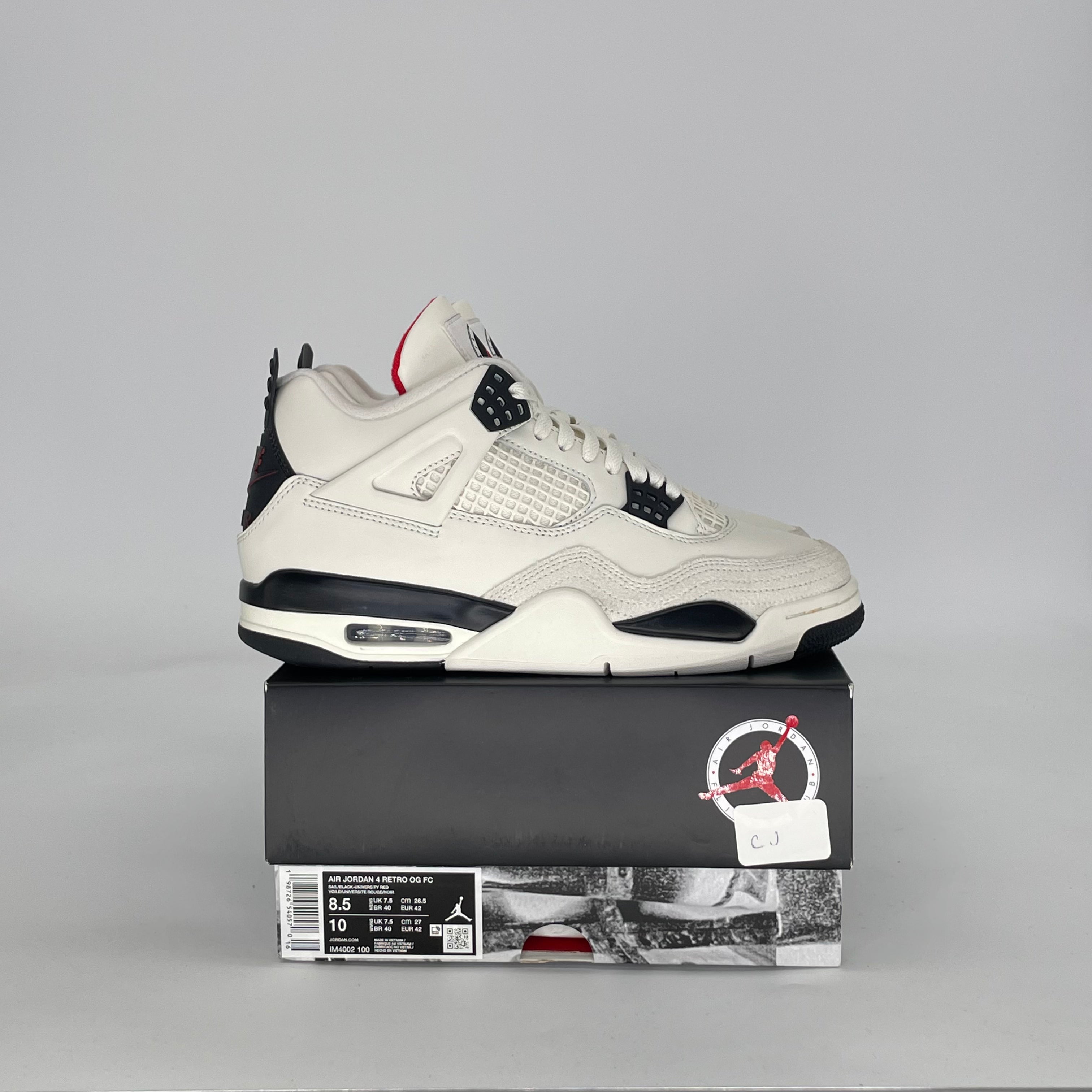 AIR JORDAN 4 FLIGHT CLUB IM4002-100 SIZE 8.5/10W