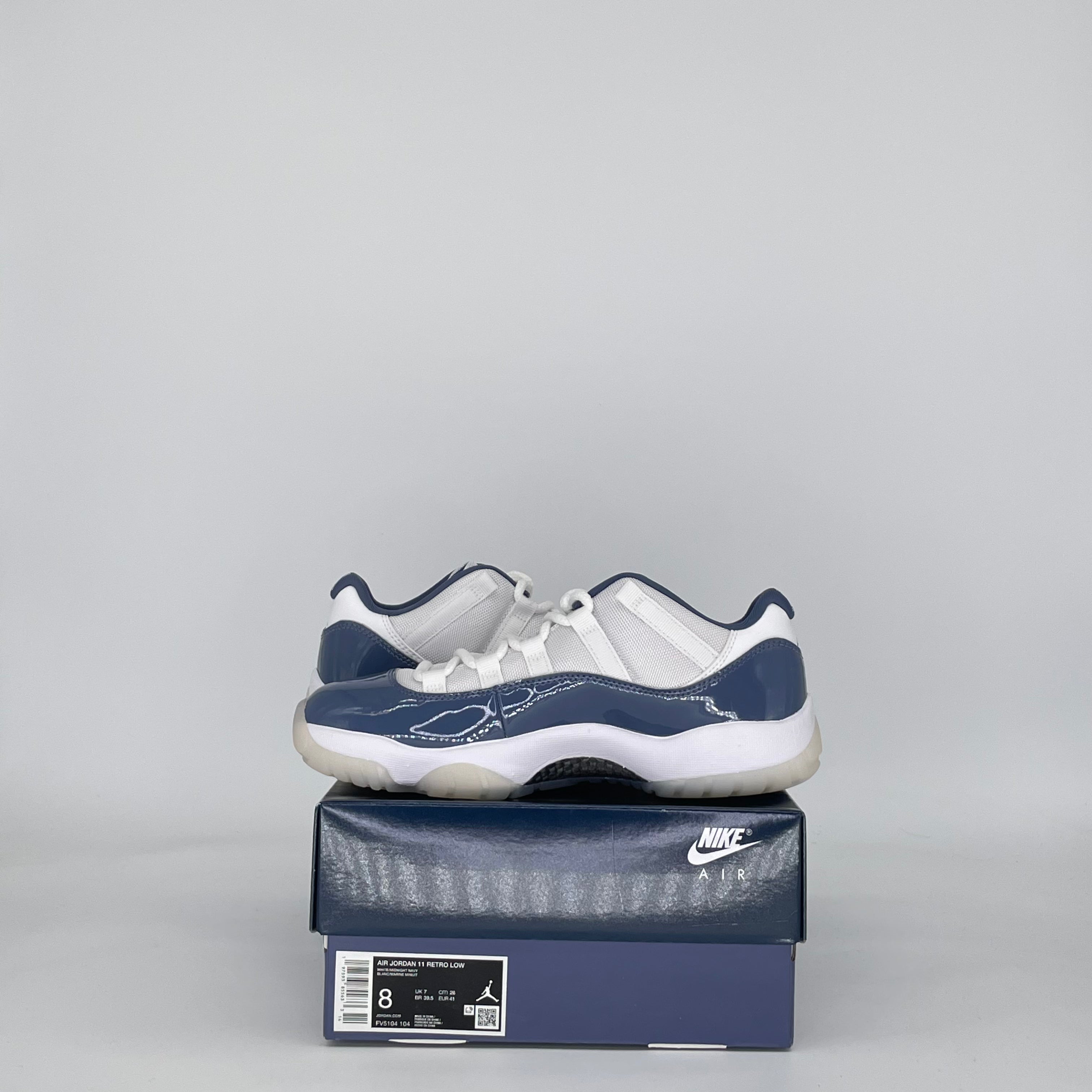 AIR JORDAN 11 LOW DIFFUSED BLUE FV5104-104 SIZE 8/9.5W