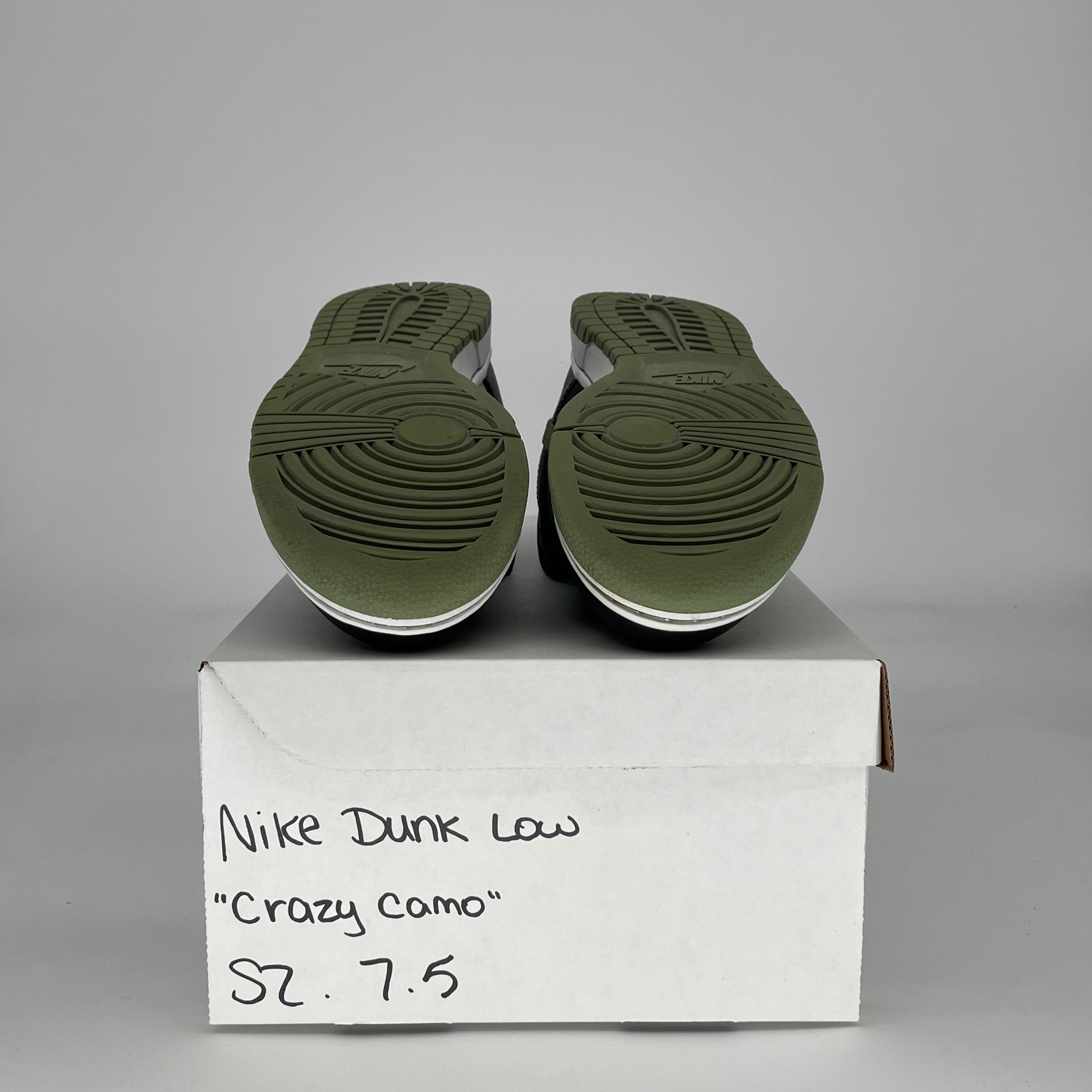 NIKE DUNK LOW CRAZY CAMO DH0957-001 SIZE 7.5/9W