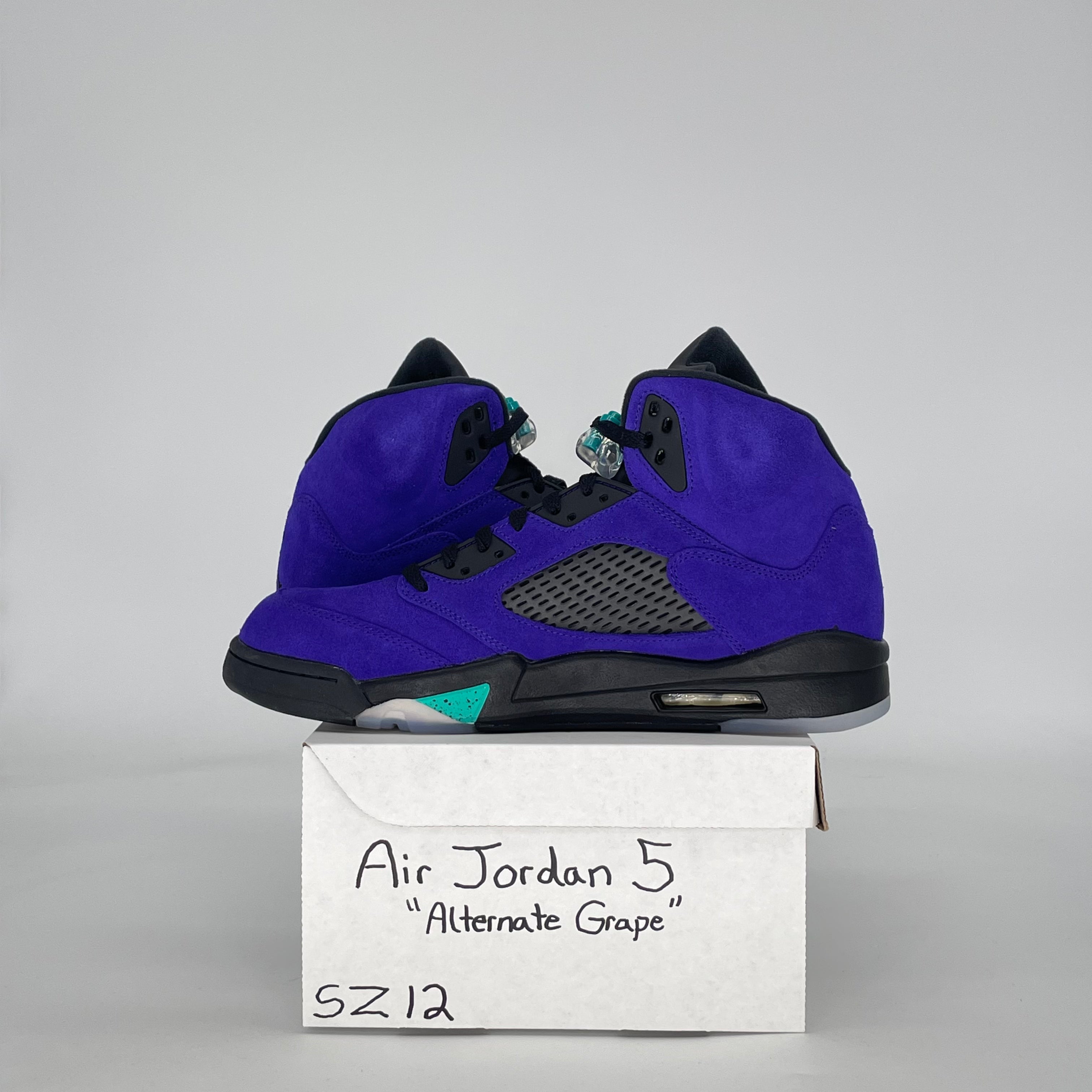 AIR JORDAN 5 ALTERNATE GRAPE 136027-500 SIZE 12/13.5W