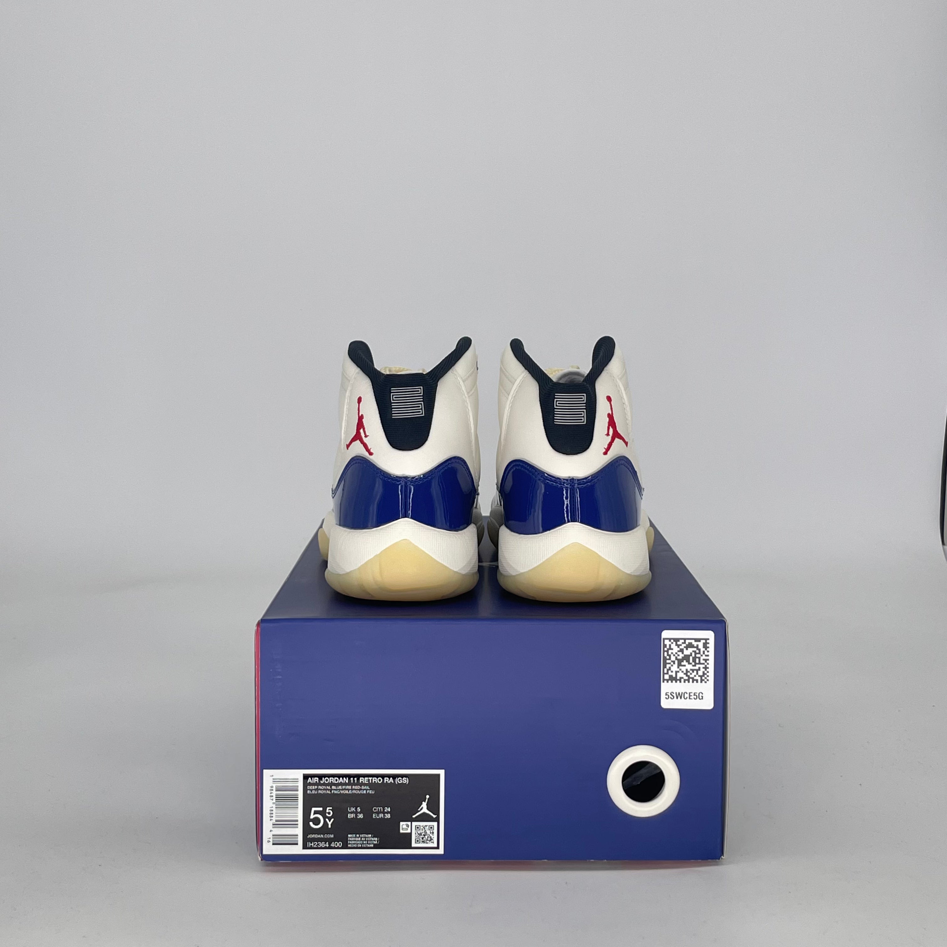 AIR JORDAN 11 RARE AIR IH2364-400 SIZE 5.5/7W GS