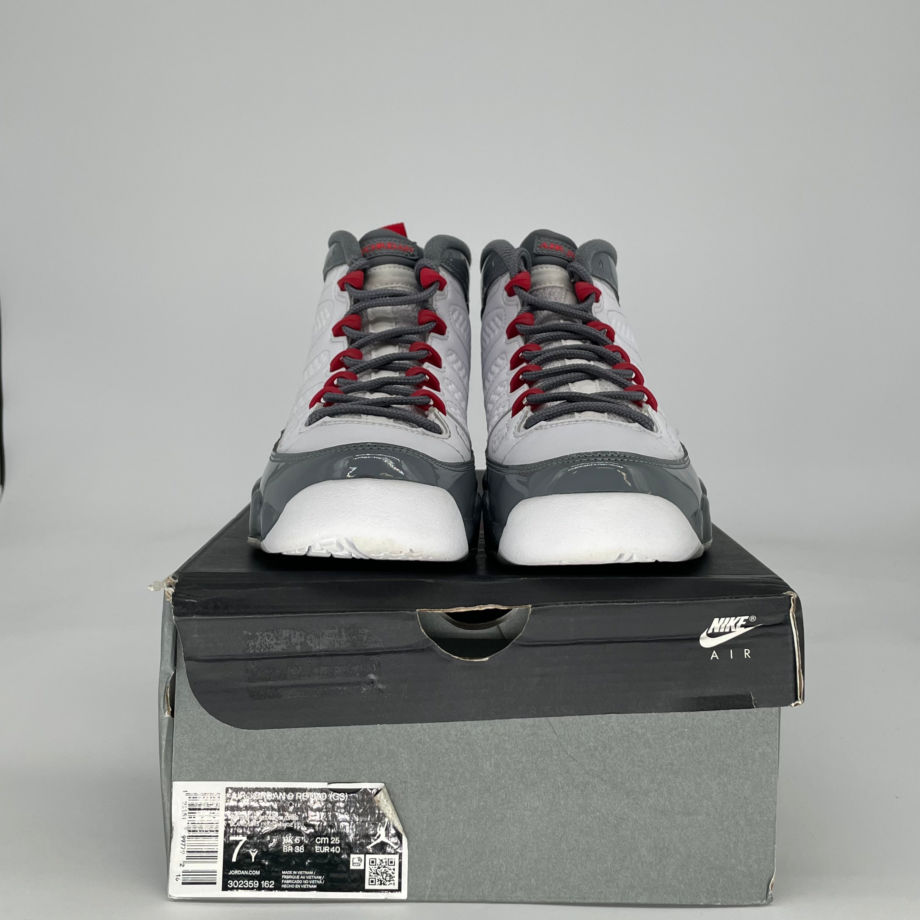 AIR JORDAN 9 FIRE RED 302359-162 SIZE 7/8.5W