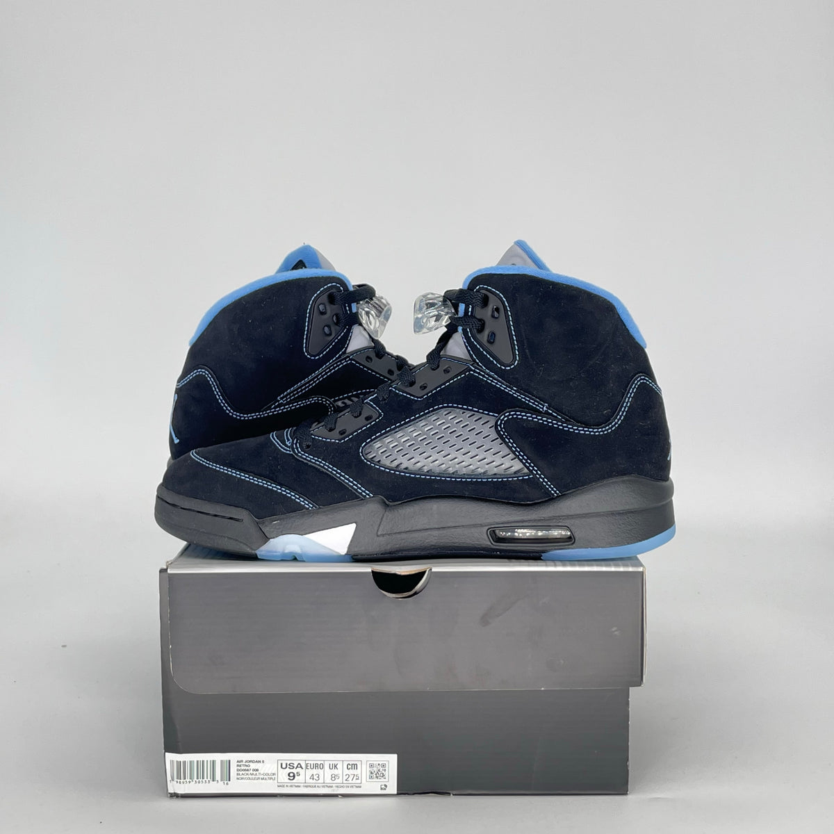Jordan 5 Retro Black University Blue (2026)