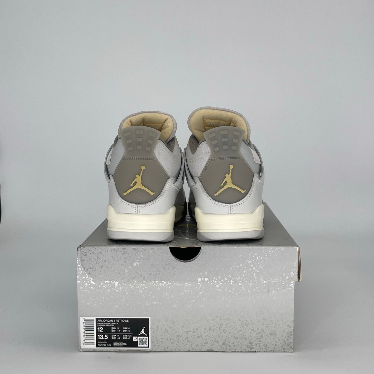Jordan 4 Retro SE Craft Photon Dust