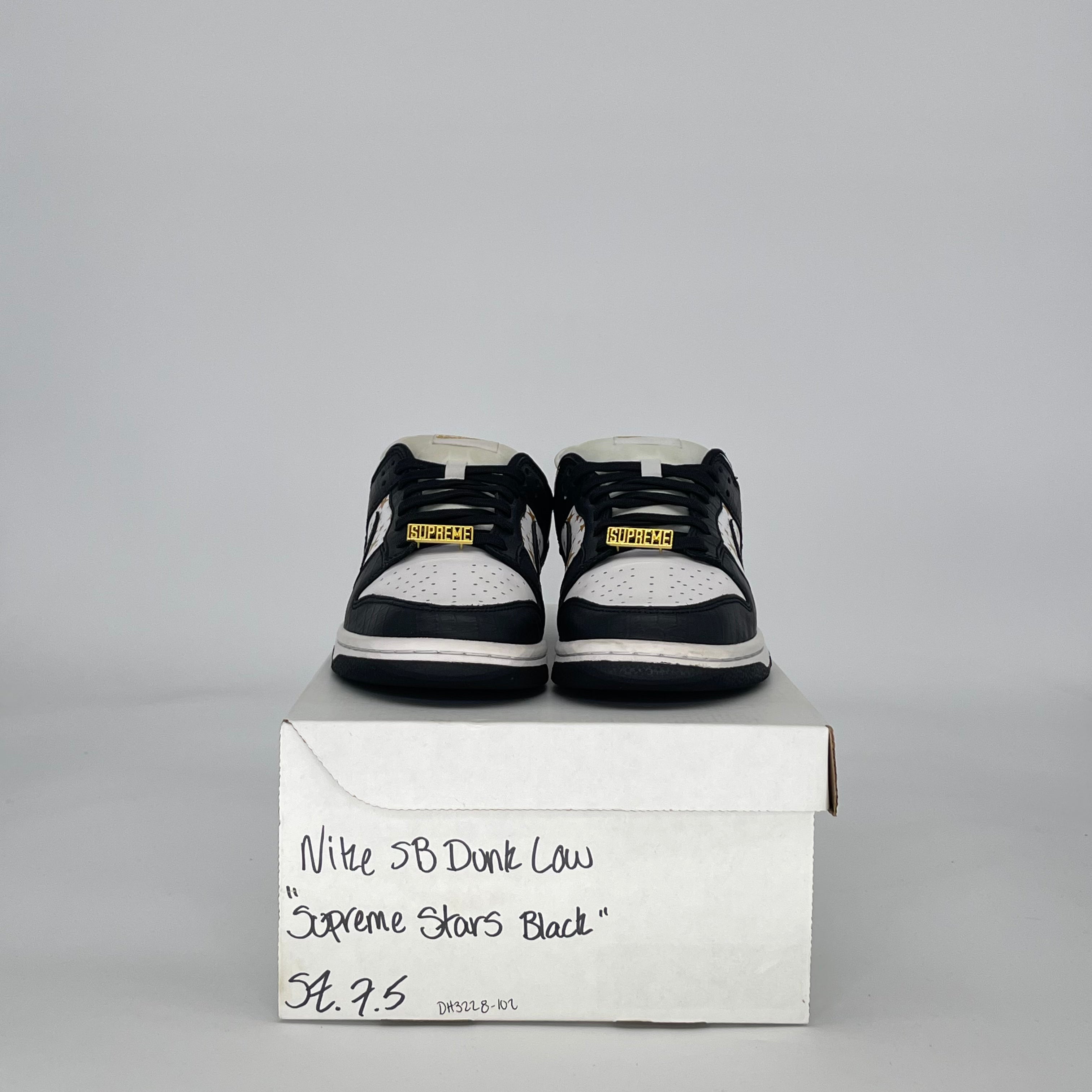NIKE SB DUNK LOW SUPREME STARS BLACK (2021) DH3228-102 SIZE 7.5/9W MENS GS
