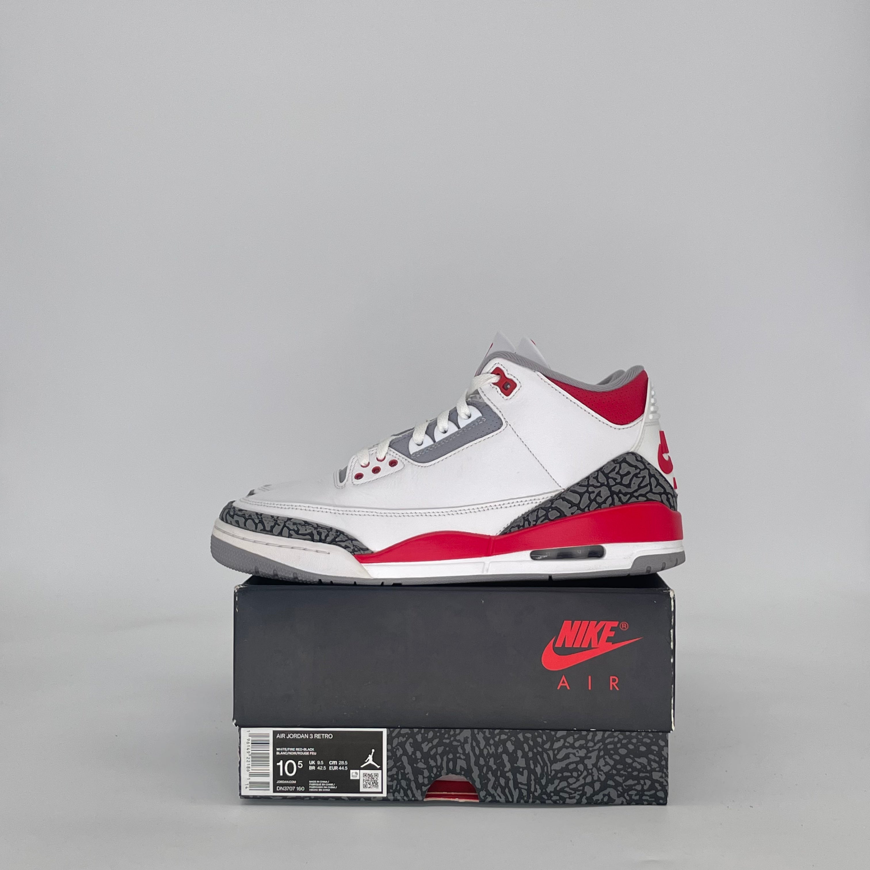 AIR JORDAN 3 FIRE RED DN3707-160 SIZE 10.5/12W