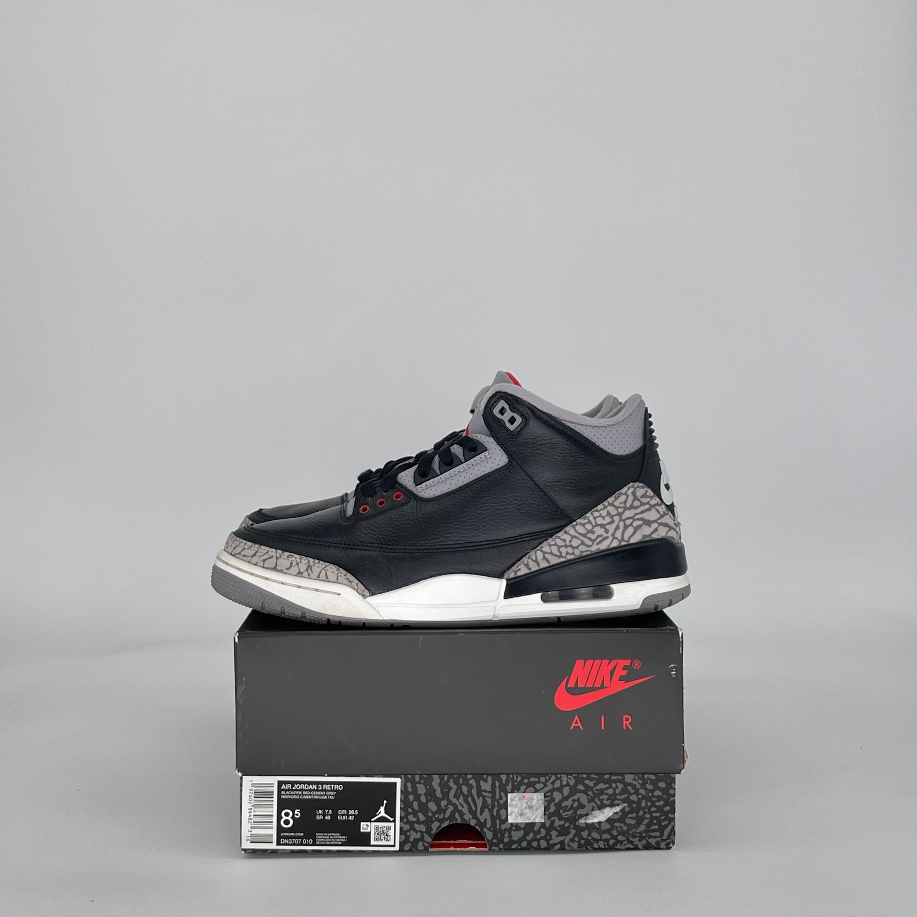 AIR JORDAN 3 BLACK CEMENT DN3707-010 SIZE 8.5/10W