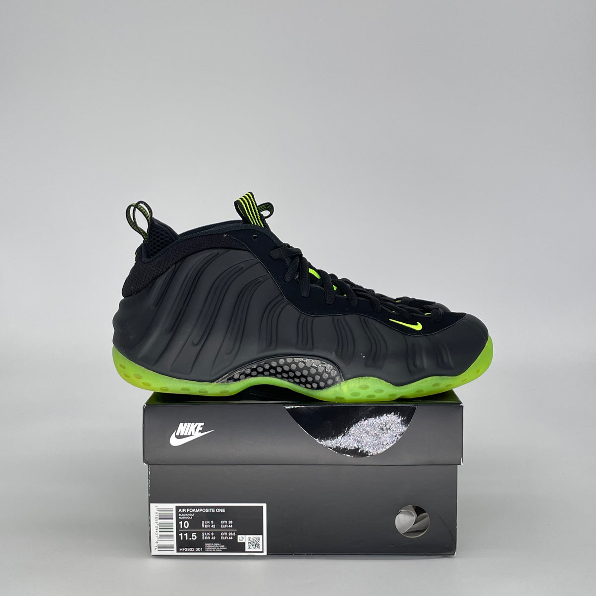 Nike Air Foamposite One Black Volt