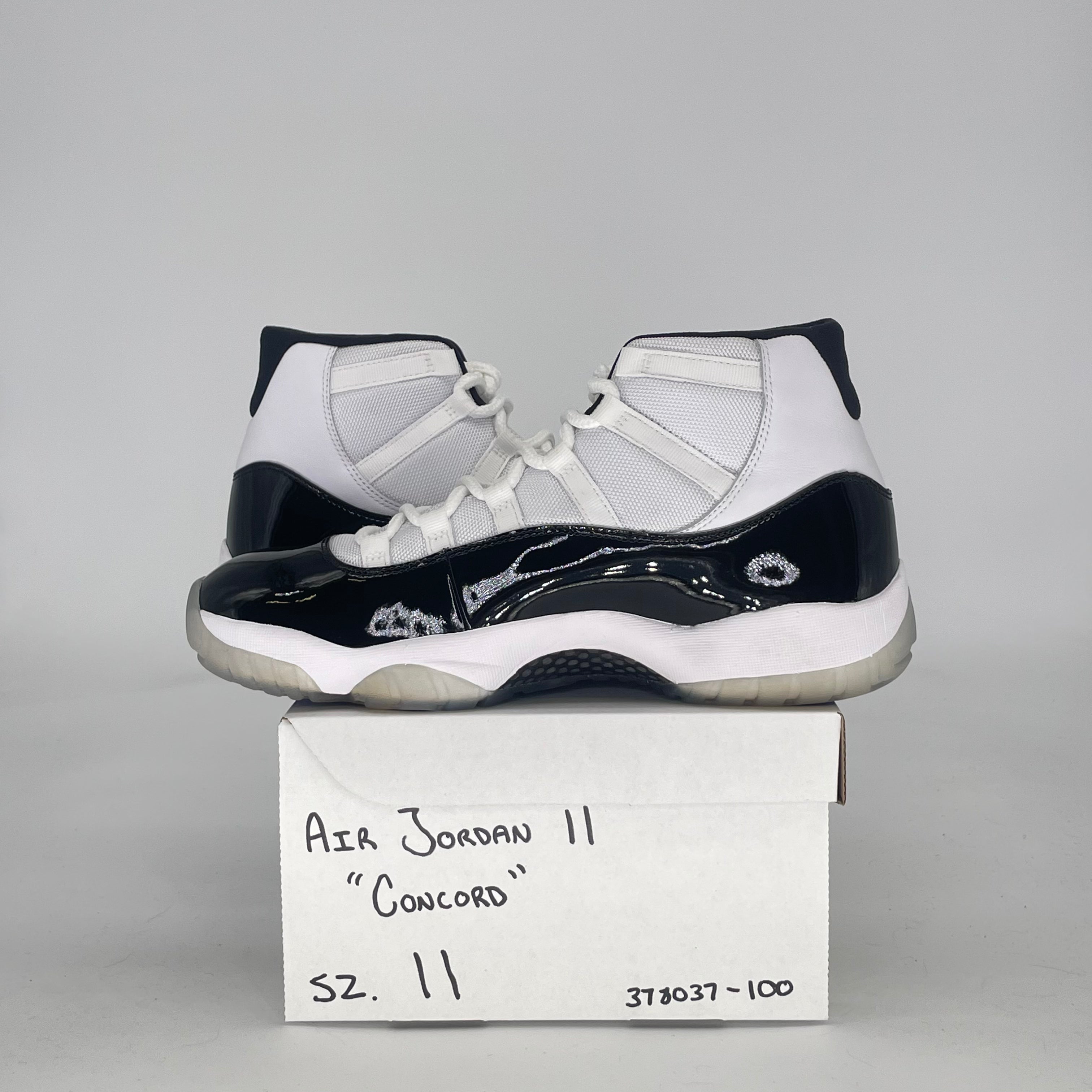 AIR JORDAN 11 CONCORD 378037-100 SIZE 11/12.5W
