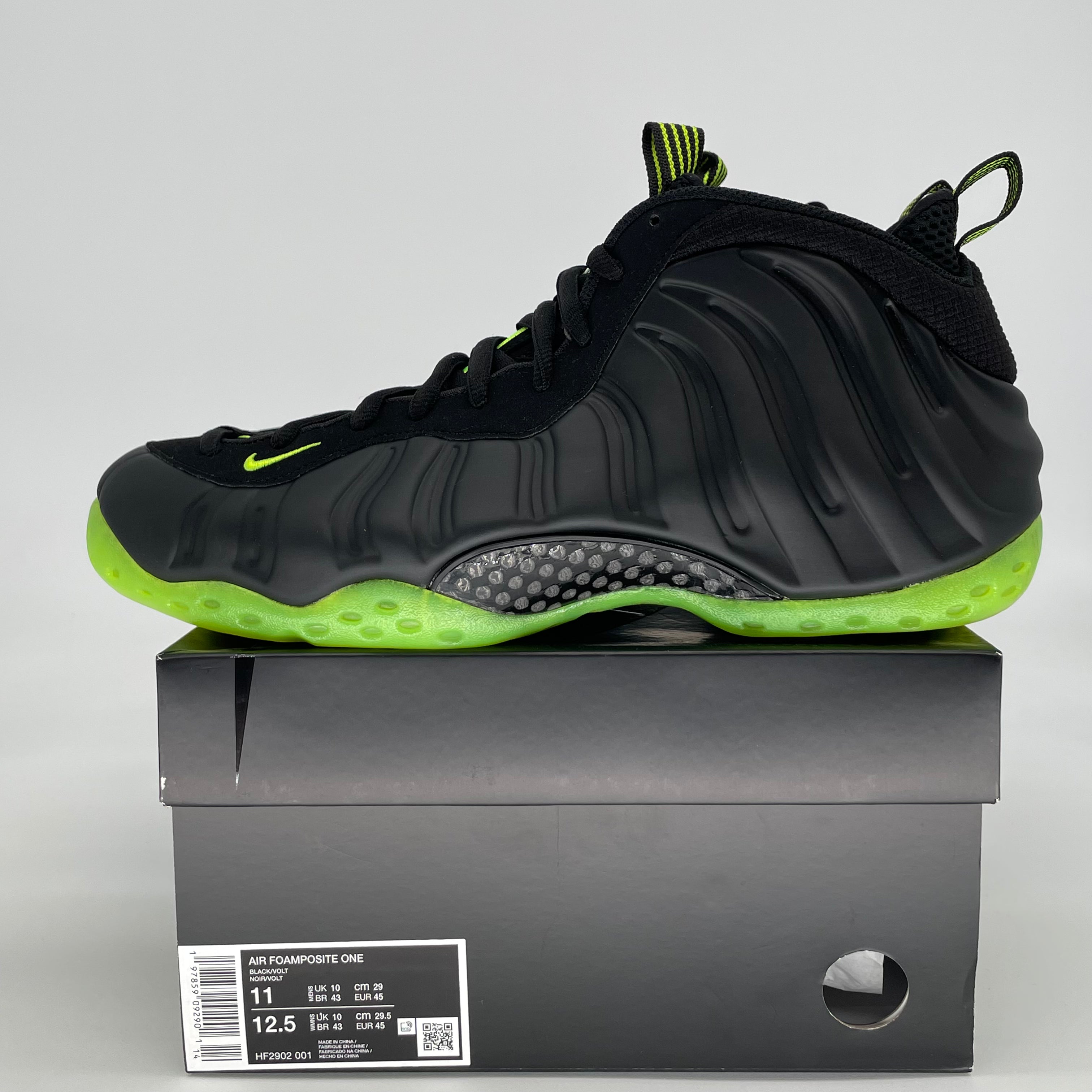 NIKE AIR FOAMPOSITE ONE BLACK VOLT HF2902-001 SIZE 11/12.5W