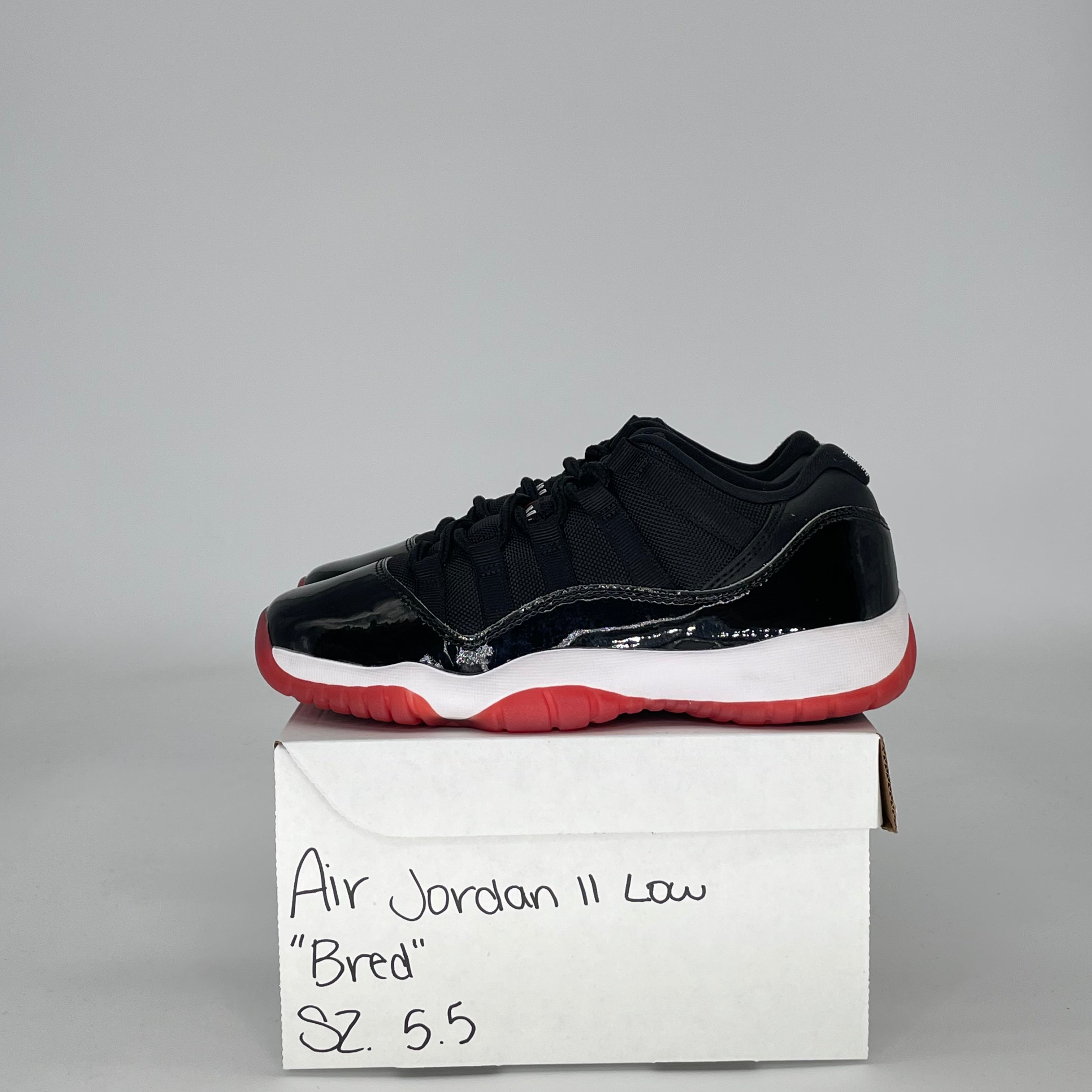 AIR JORDAN 11 LOW BRED FV5121-006 SIZE 5.5/7W GS