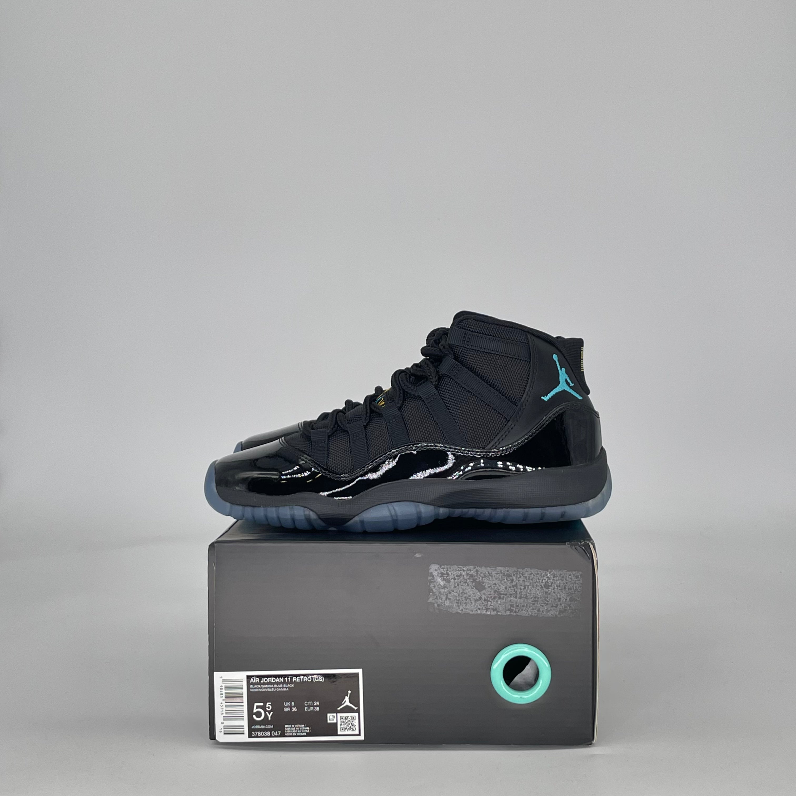 AIR JORDAN 11 GAMMA BLUE 378038-047 SIZE 5.5/7W GS