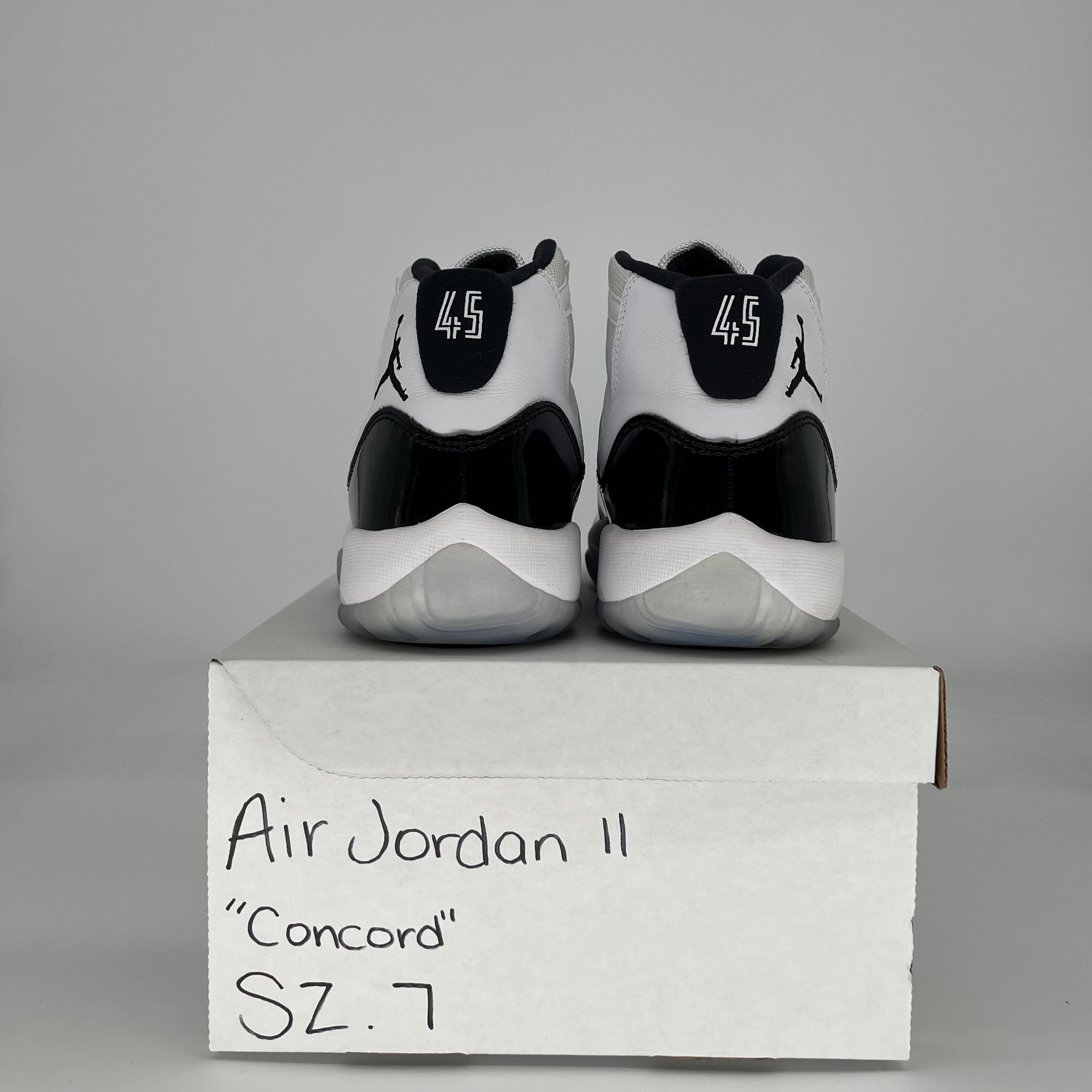 AIR JORDAN 11 CONCORD 378038-100 SIZE 7/8.5W