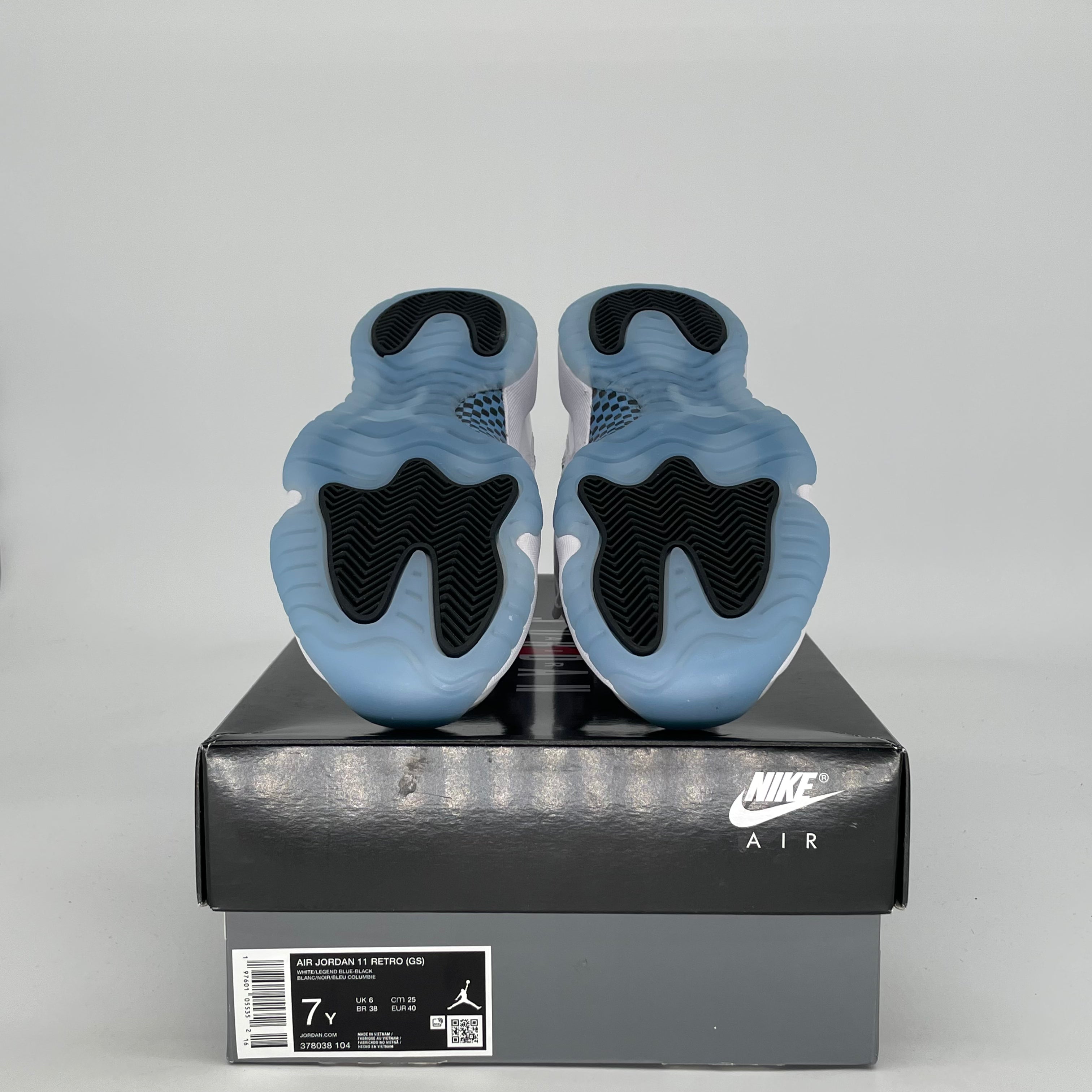AIR JORDAN 11 LEGEND BLUE CT8012-104 SIZE 7/8.5W